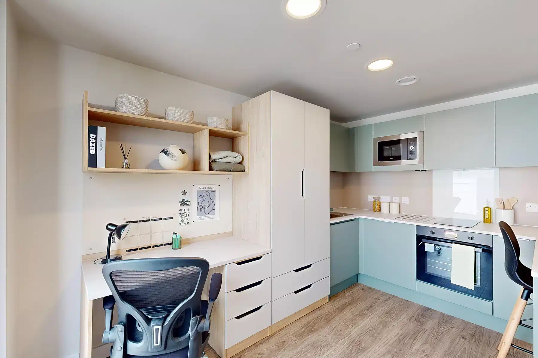 Superior Plus Studio - Kitchen