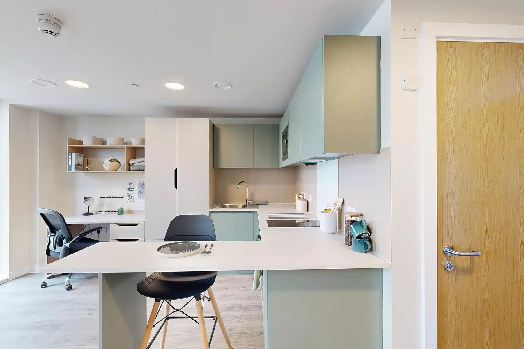 Superior Plus Studio - Kitchen