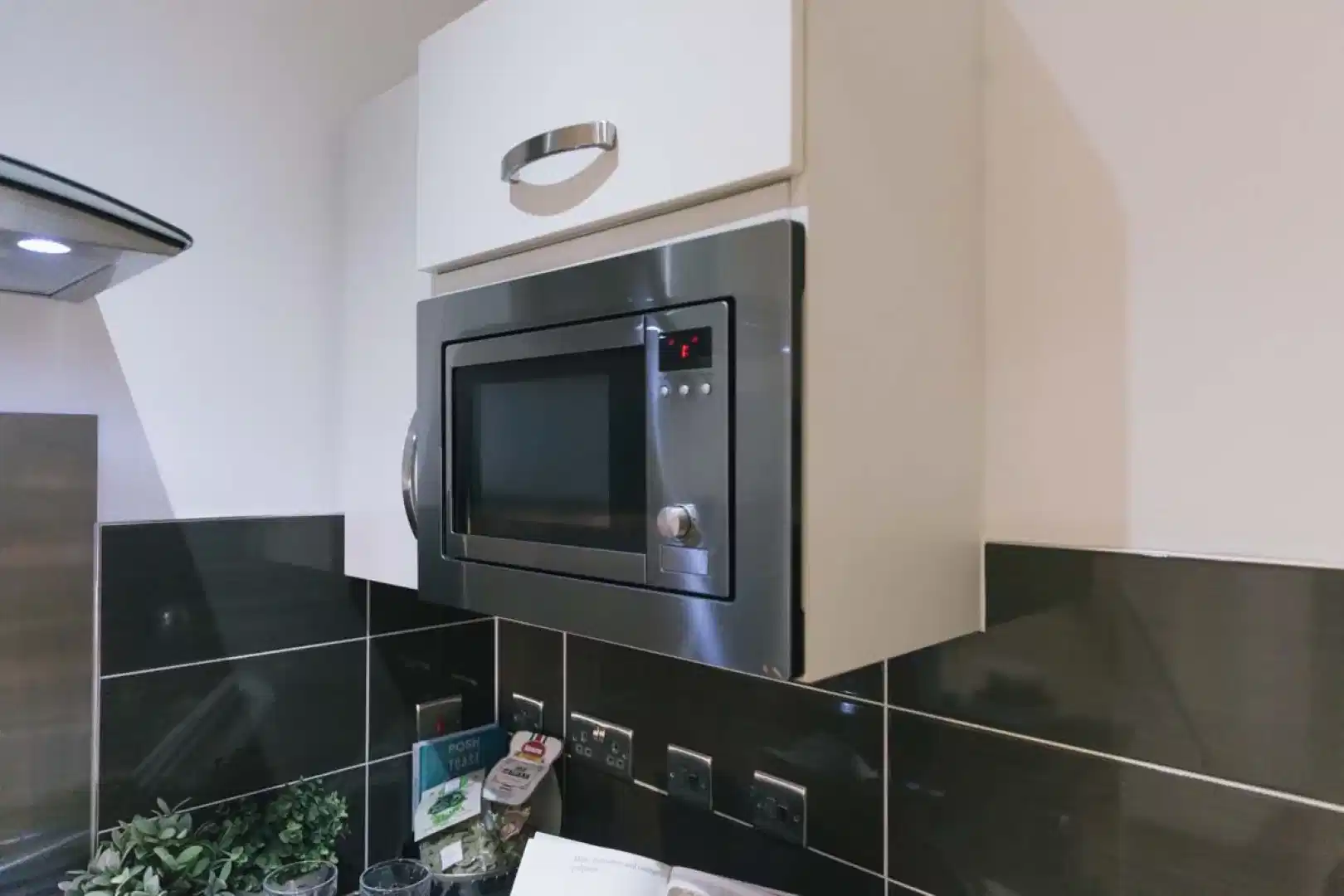 Classic Studio - Kitchen
