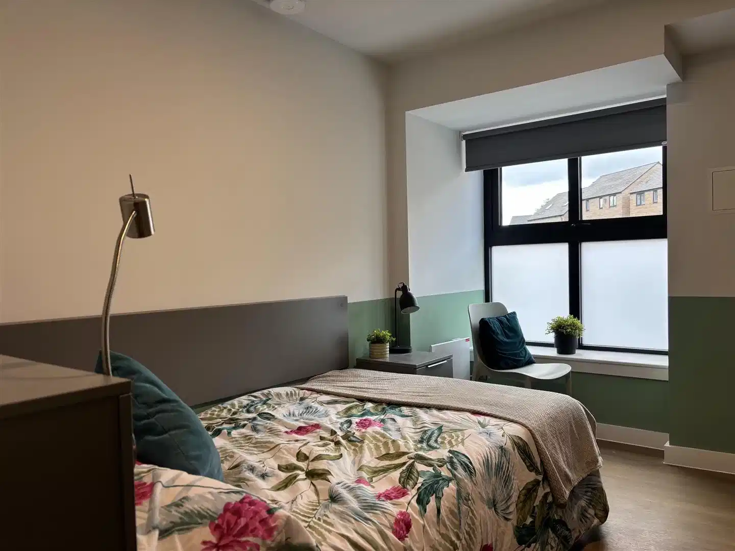 Studio - Bedroom