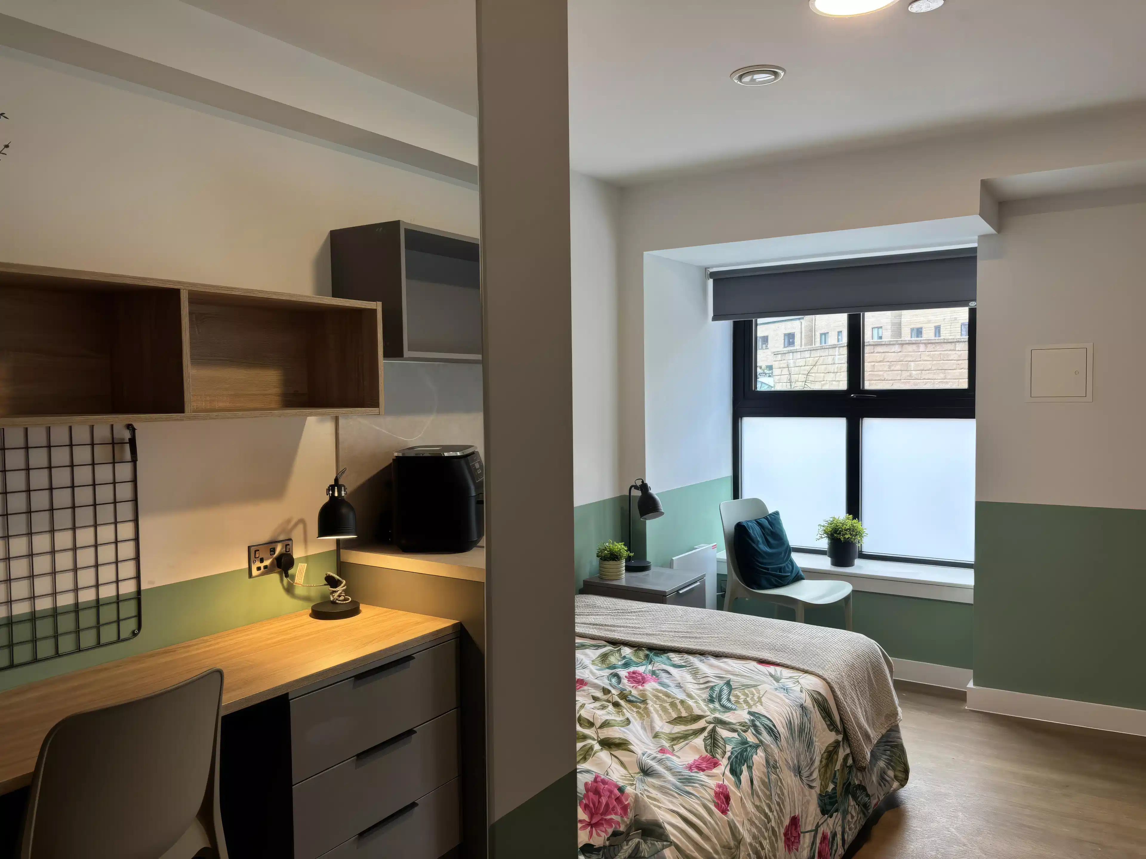 Studio - Bedroom