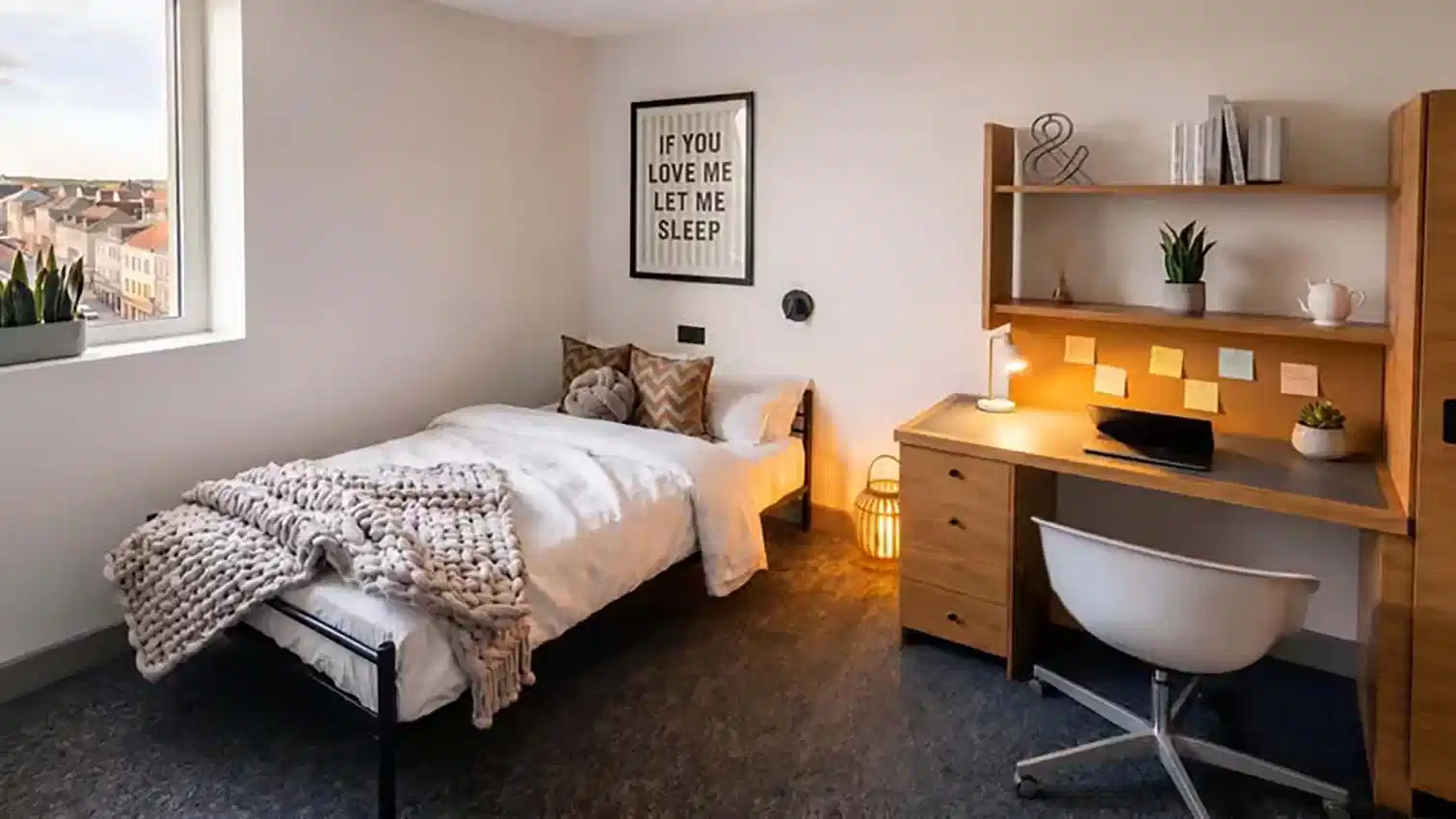 Premium Ensuite - Bedroom