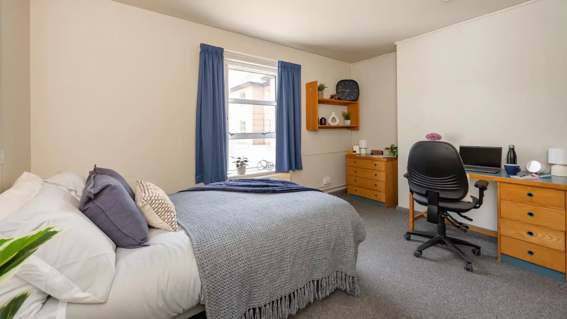 Classic Plus Ensuite - Bedroom