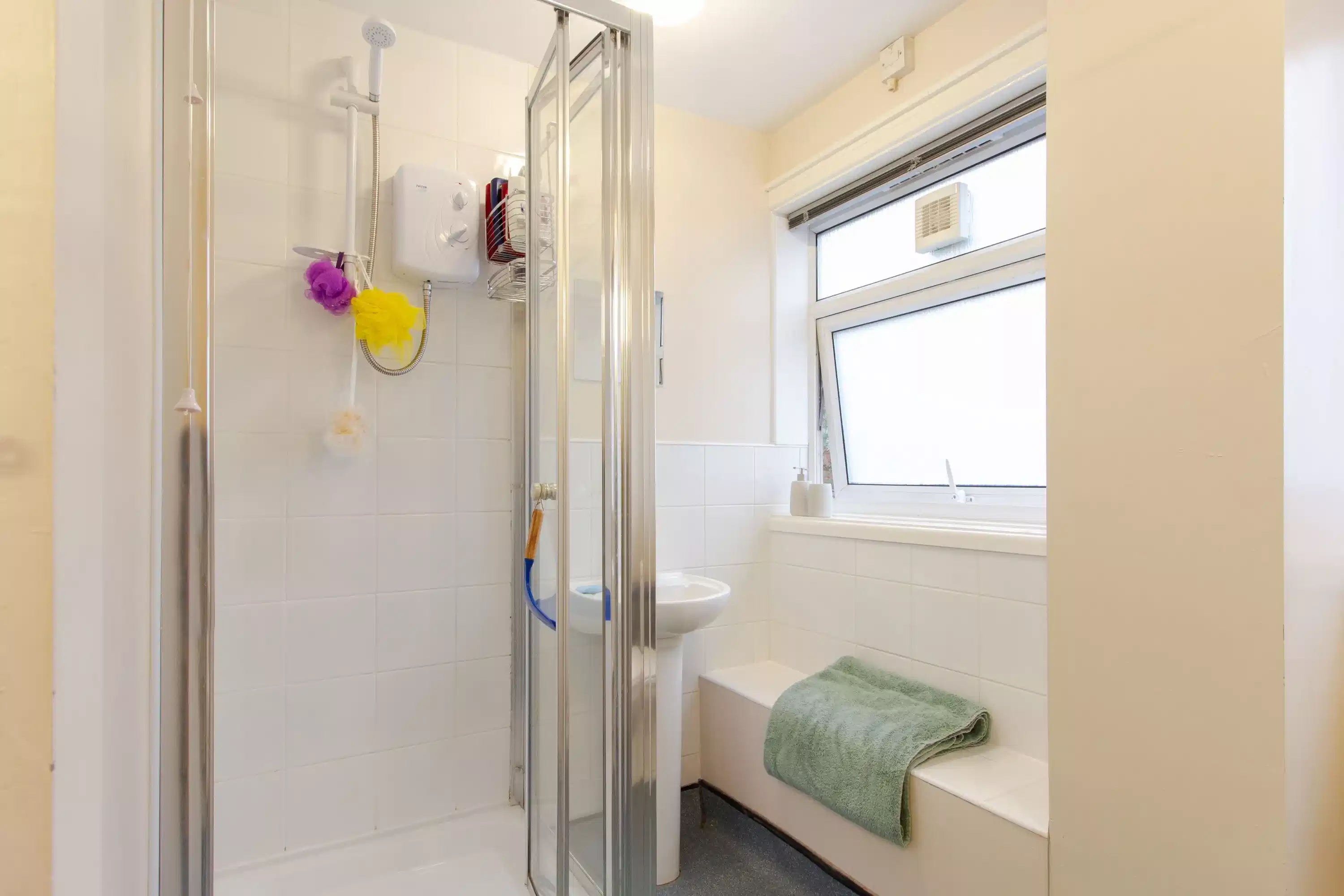 5 Bed Flat - Bathroom