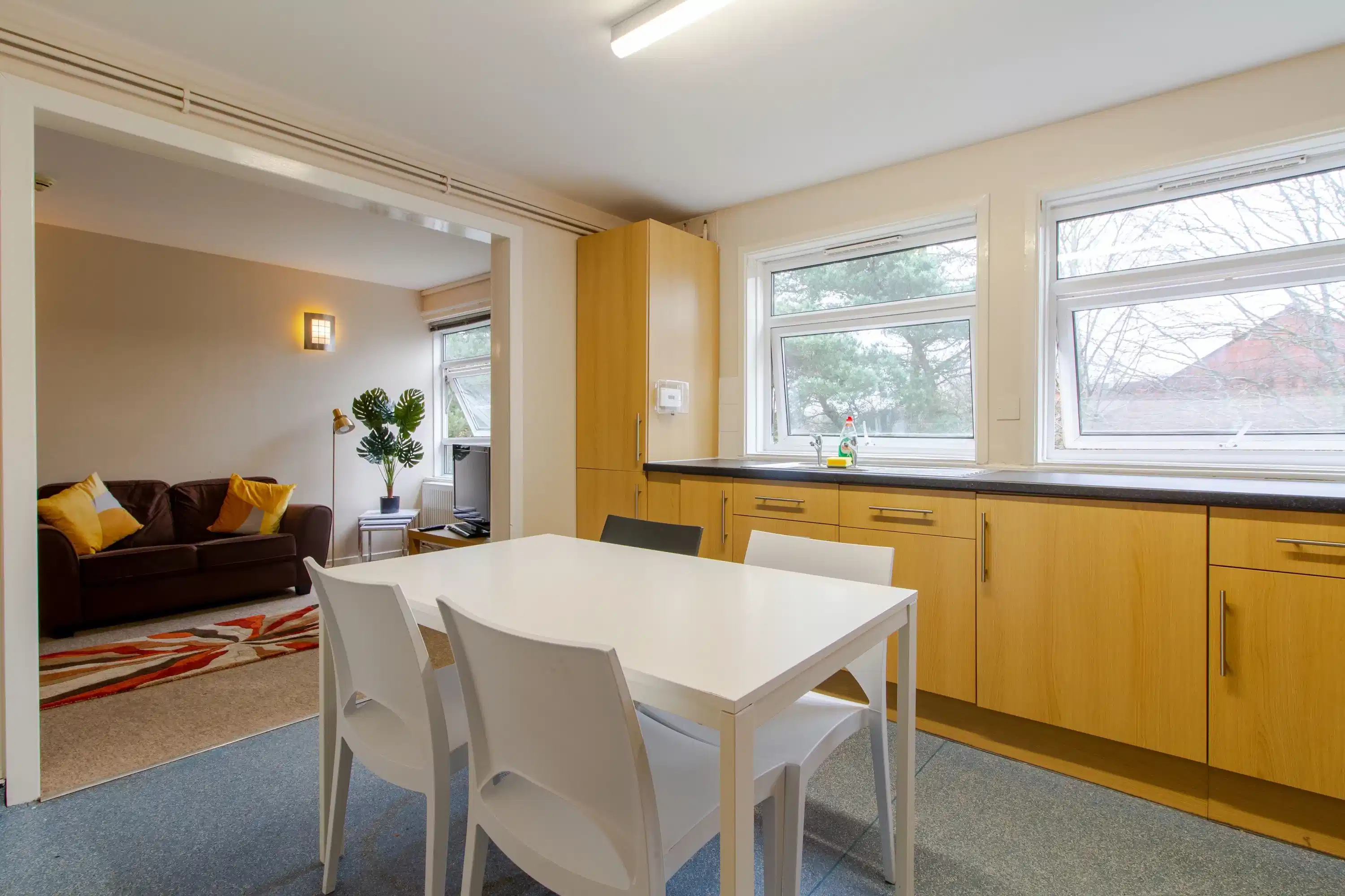 5 Bed Flat - Kitchen