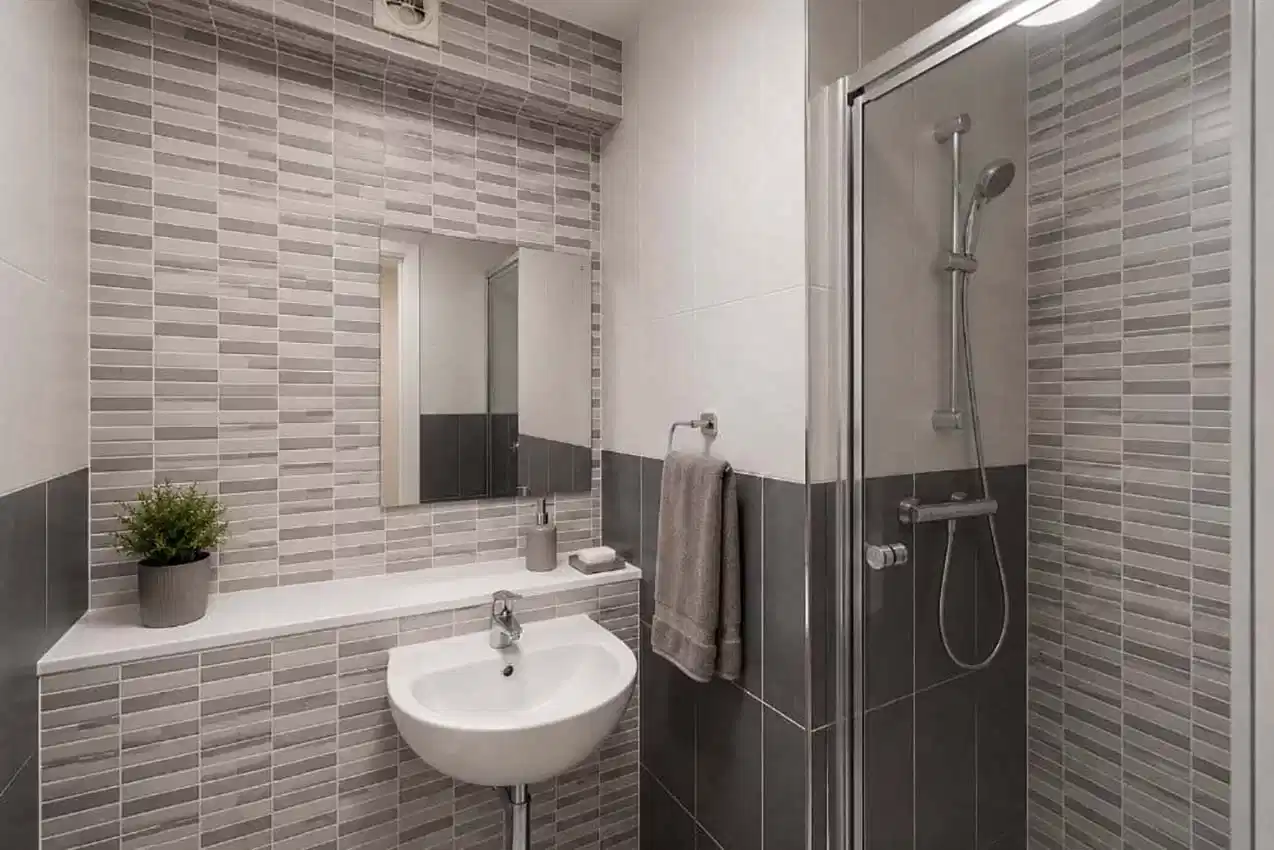 Studio Ground Floor  - Bathroom