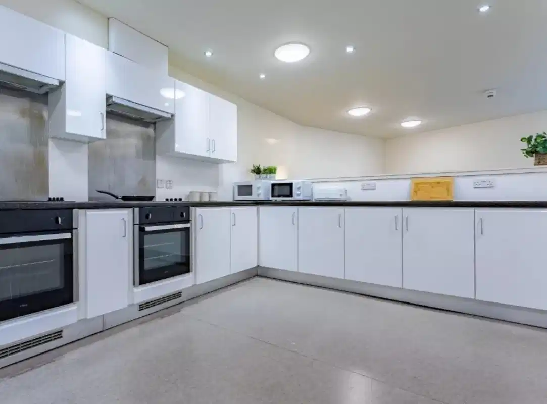 Premium Ensuite - Kitchen