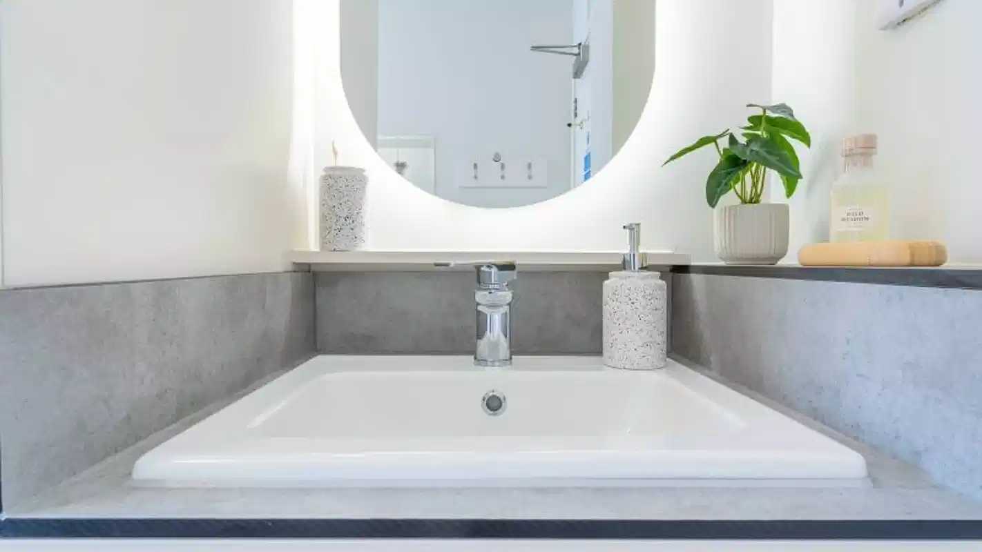 Silver Room-2627 - Bathroom