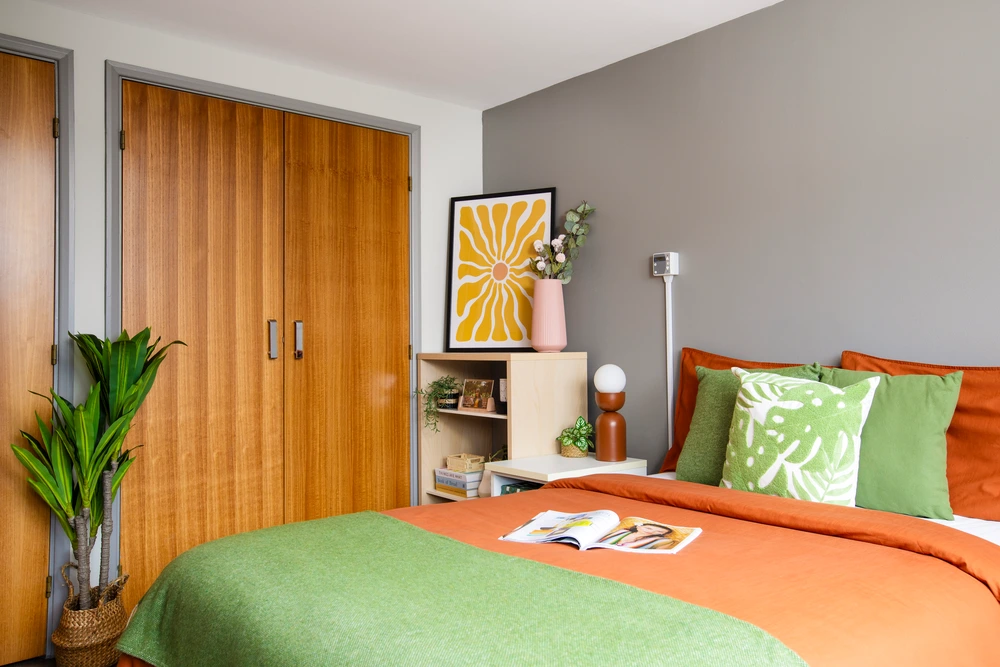 Nelson House and Drake House 공식 숙소 이미지 13 · Bed in a One Bedroom Flat