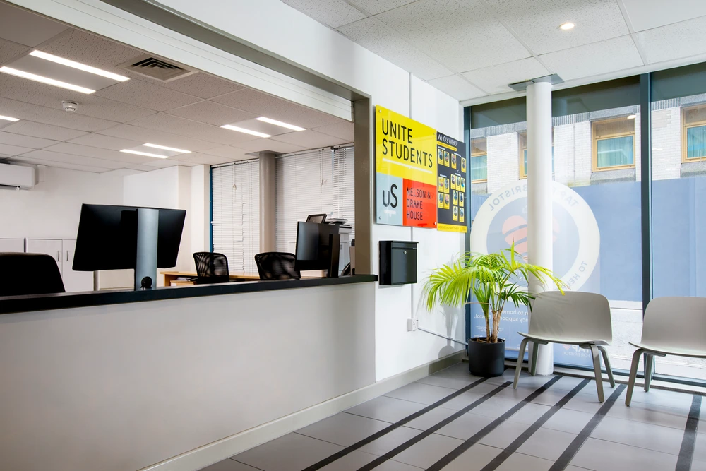 Nelson House and Drake House 공식 숙소 이미지 7 · Reception desk and entrance area