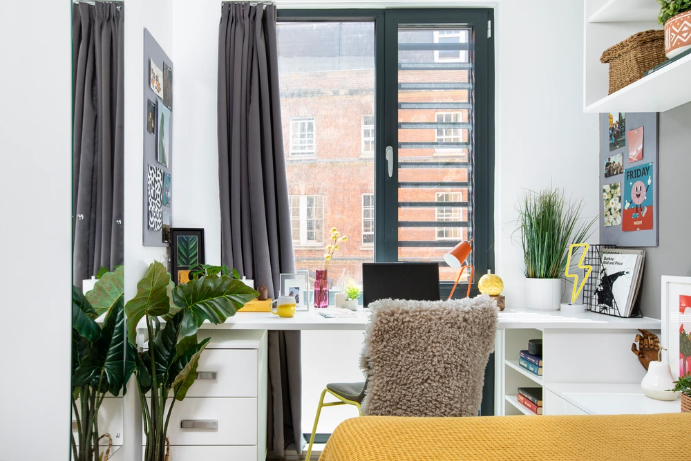 Campbell House 공식 숙소 이미지 11 · Study space in an En-suite room