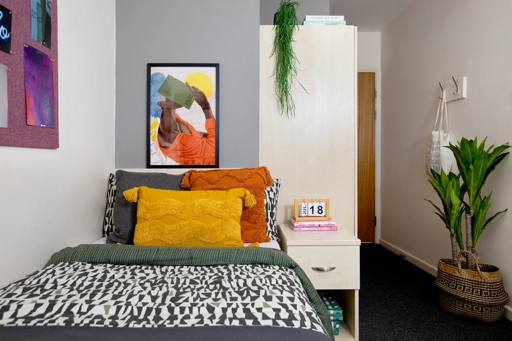 Cherry Court 공식 숙소 이미지 10 · Bed in a Premium En-suite room