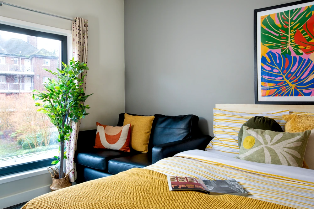 Phoenix Court 공식 숙소 이미지 9 · Bed in a Premium Studio 