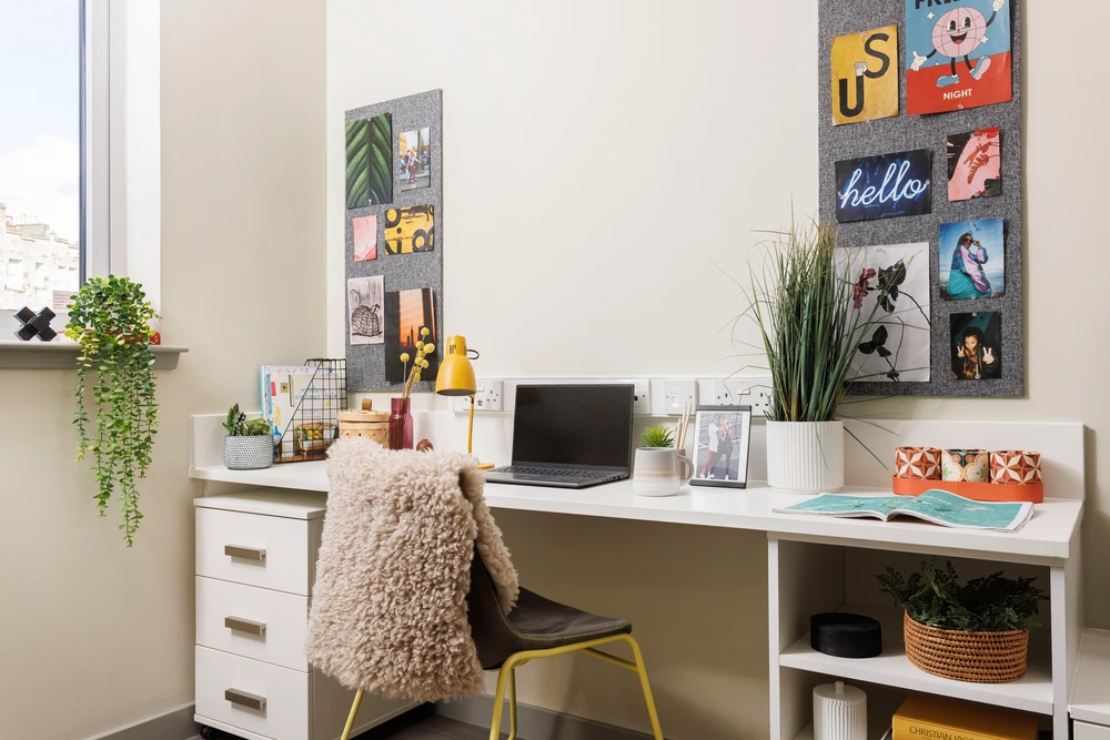 The Old Printworks 공식 숙소 이미지 10 · Study space in a En-suite room