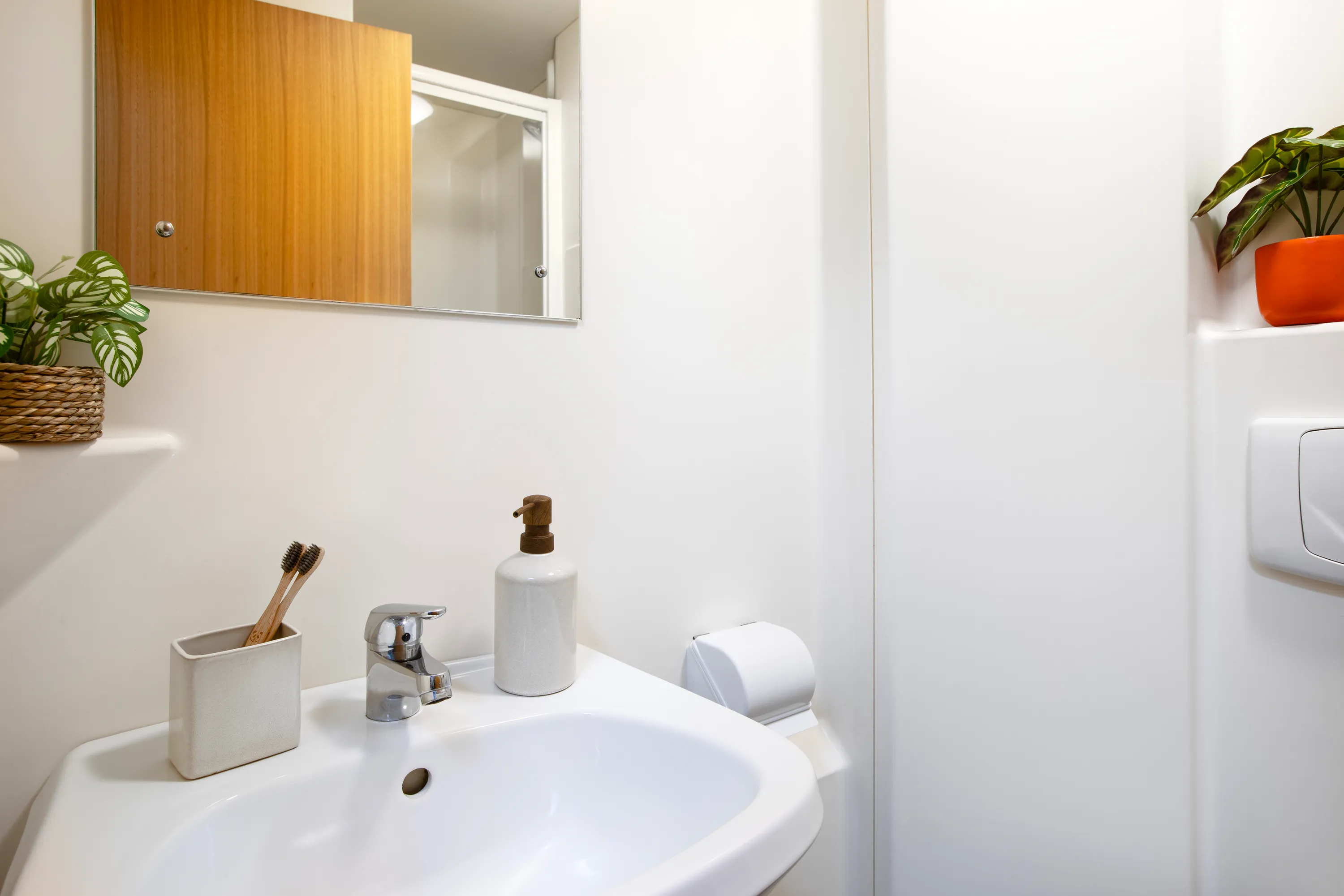 Mary Brancker House 공식 숙소 이미지 8 · En-suite bathroom