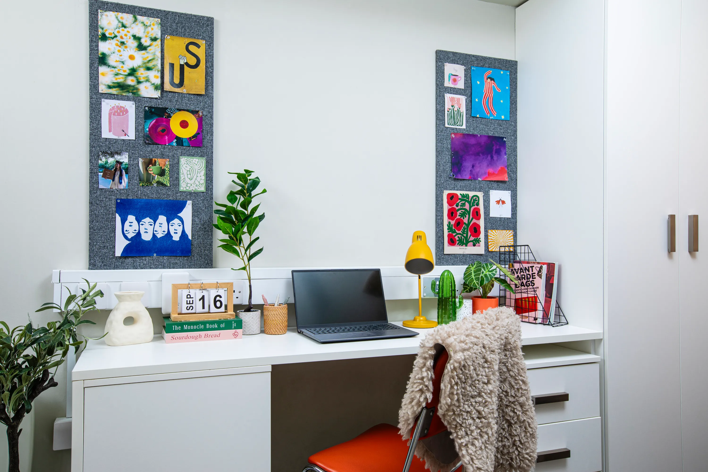 Sidney Webb House 공식 숙소 이미지 18 · Study space in a one bed flat 