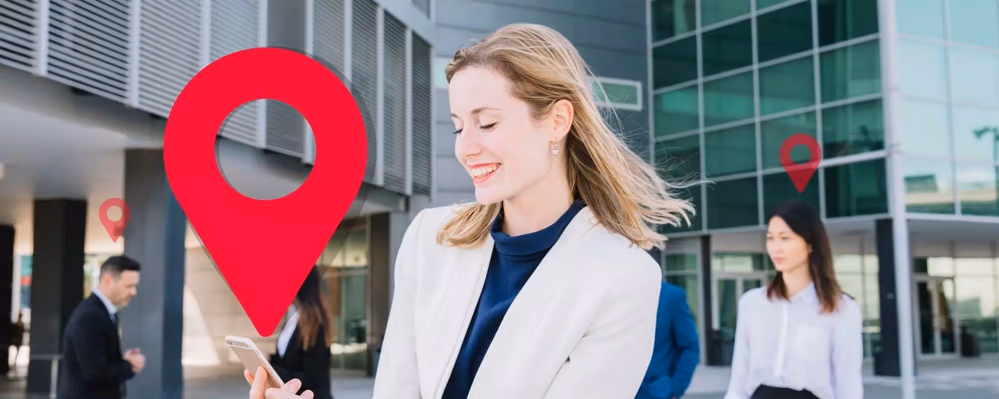 How Can Field Managers Utilize Live Location Tracking for Employee Monitoring?