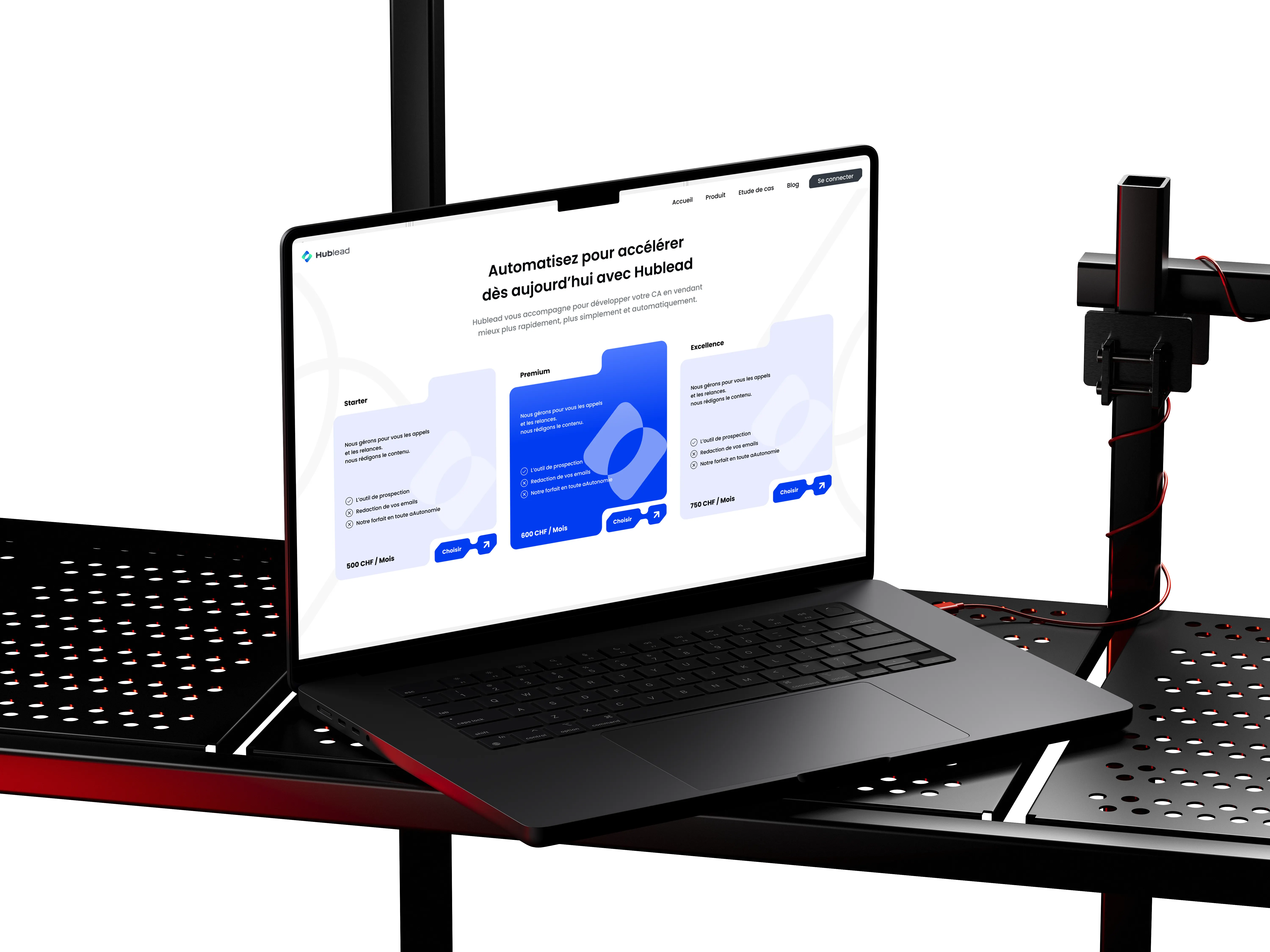 Site web sur mesure dans un mockup ferr studio bleu et noir