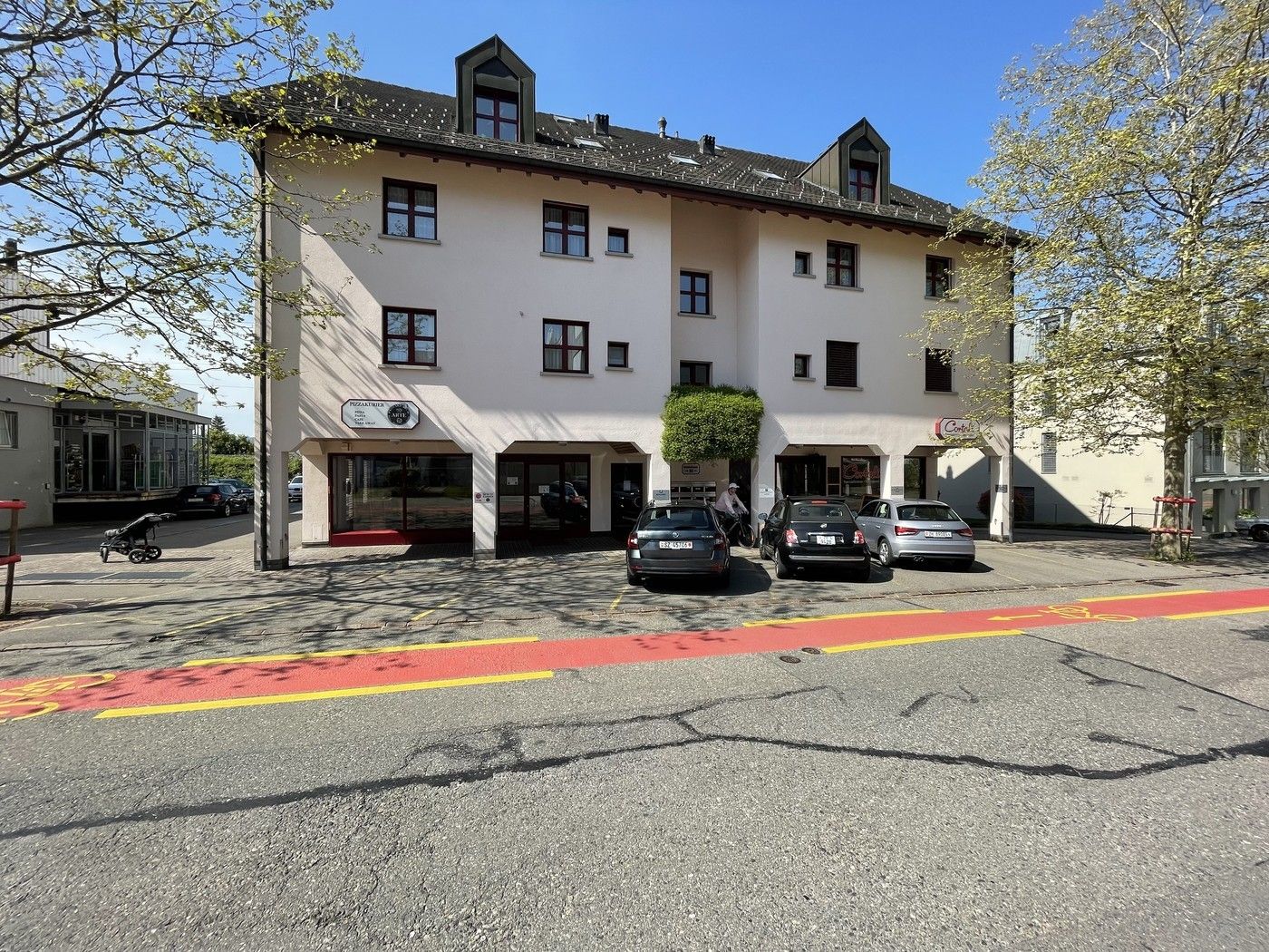 Praxis-/Büro-/Verkaufsfläche im Zentrum von Männedorf