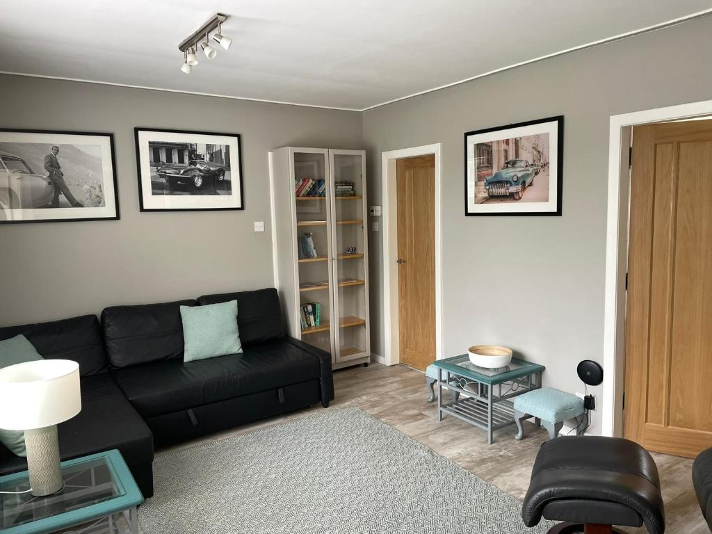 The Delightful Annex, St Andrews, Finlayson Properties, Lounge view