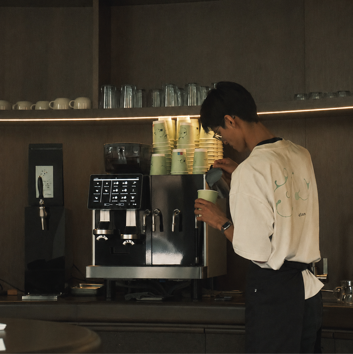 Kvernet kaffe på bordet