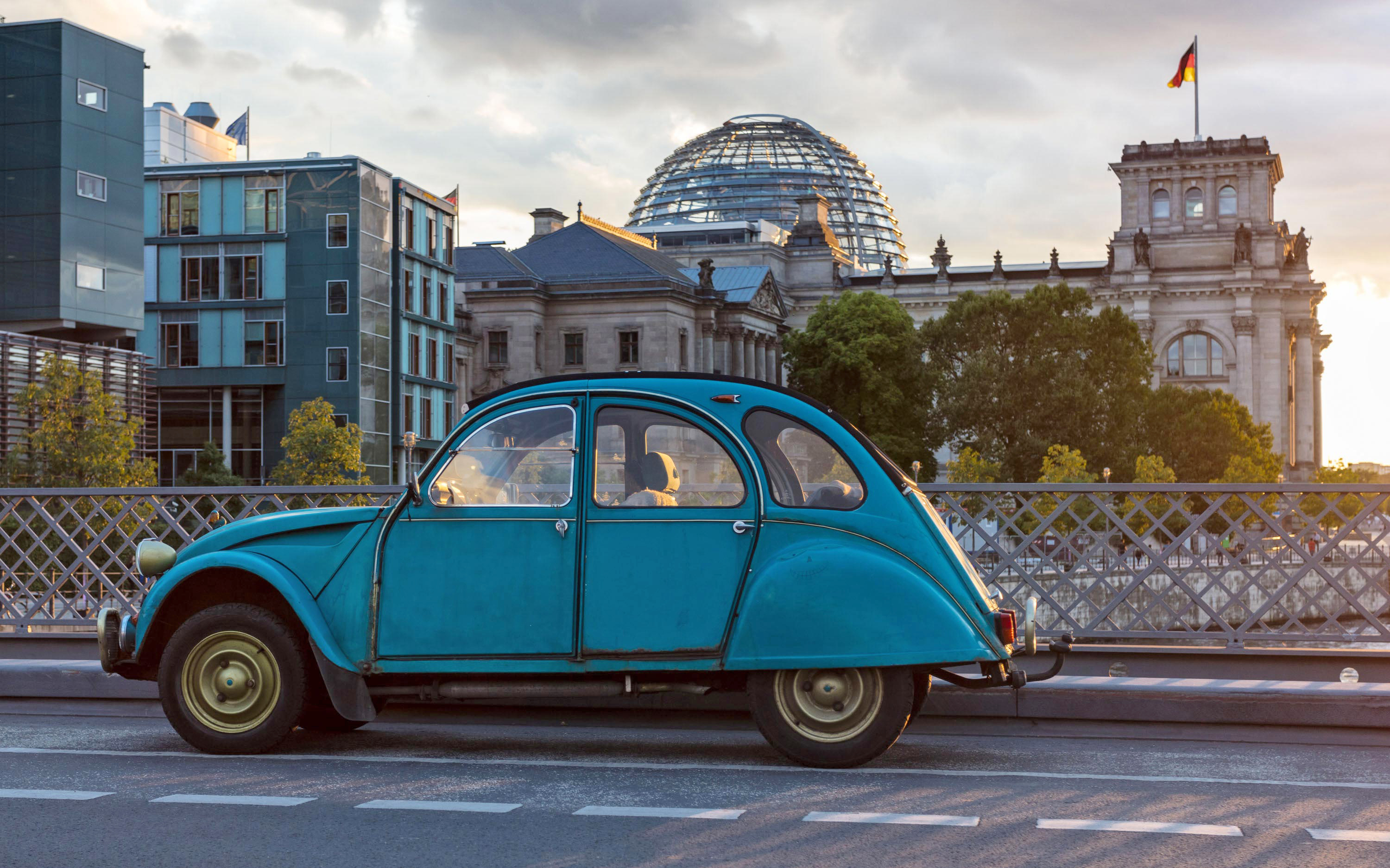 Citröen near the Reichstag, Berlin, Germany