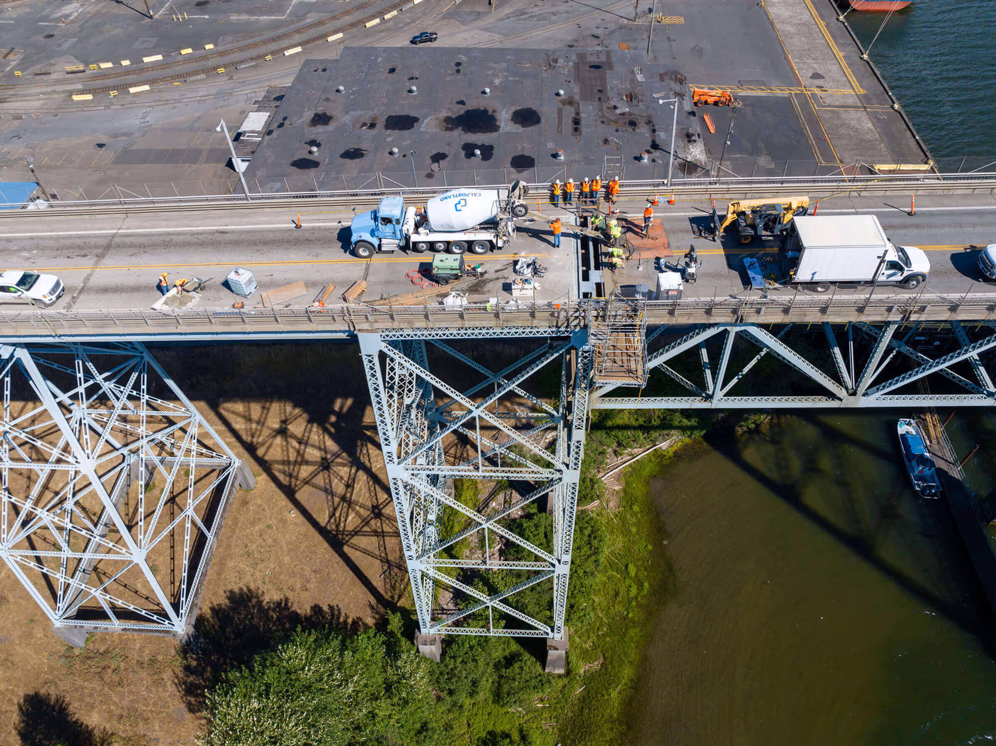 An aerial photo of the Lewis and Clark Bridge over the Columbia River connecting Washington and Oregon
