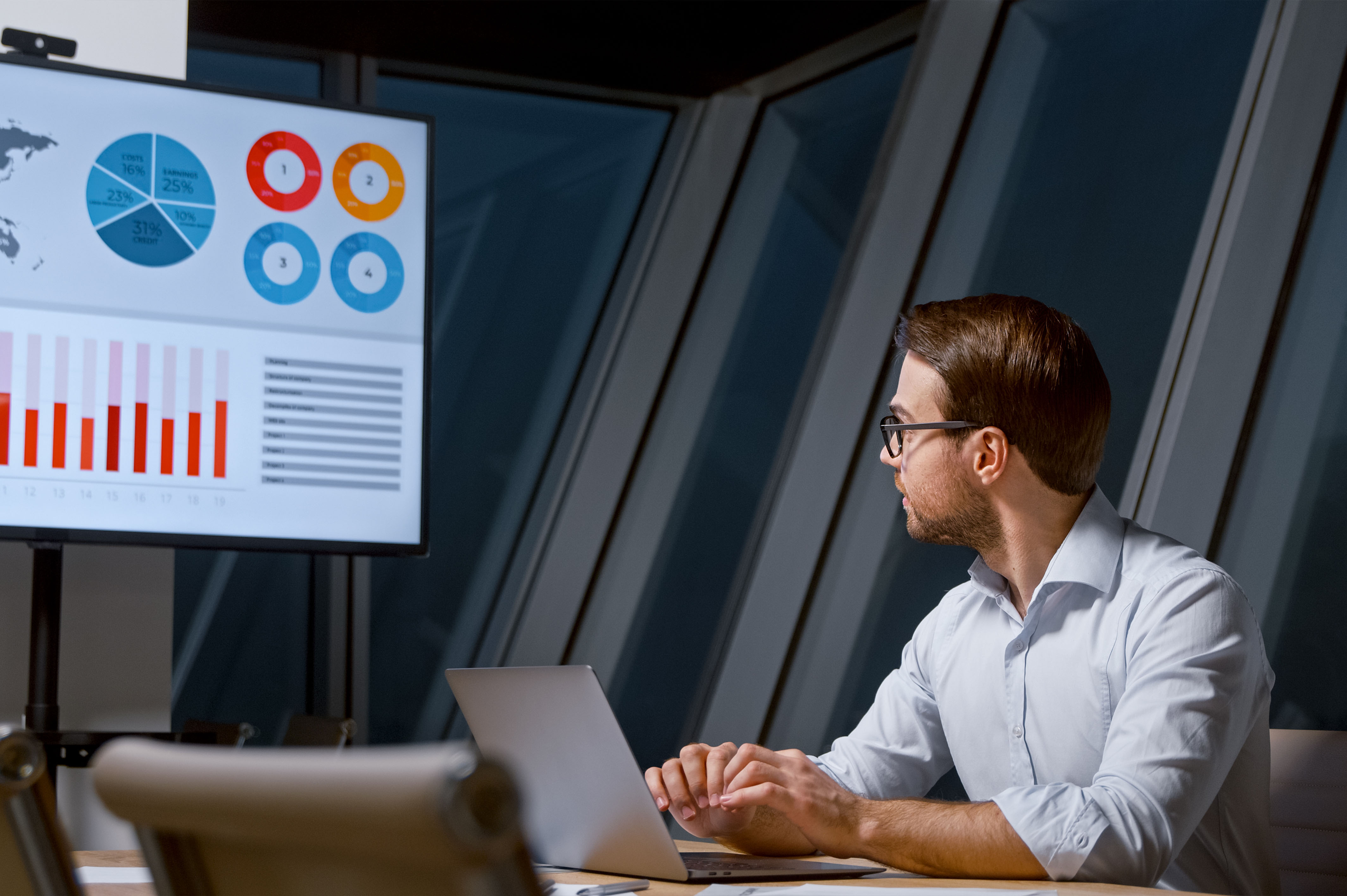 IN-FORM PROfessional mit GAEB-/DATEV-Schnittstelle für digitale Auftragsabwicklung in einem KMU in Sachsen