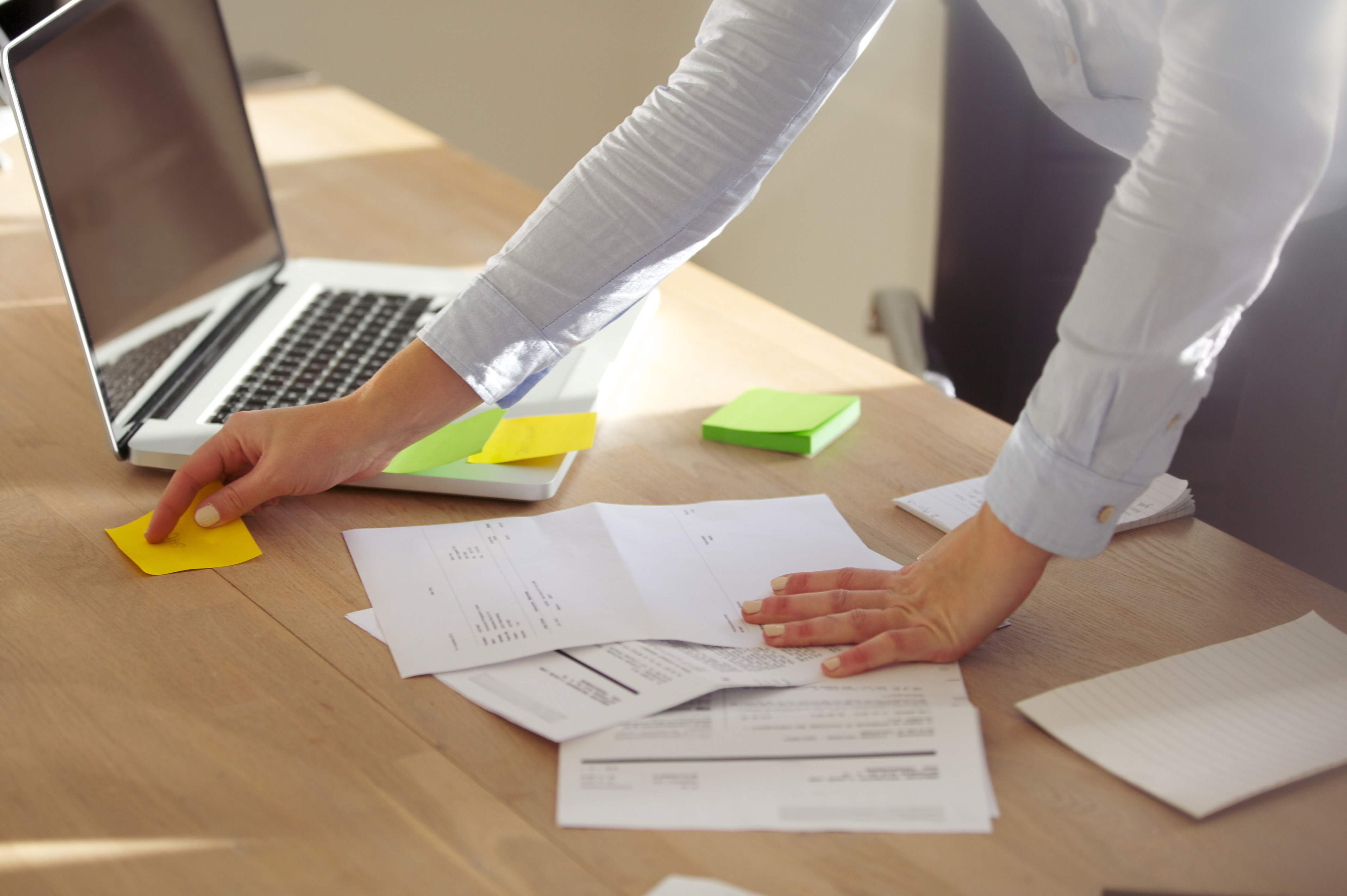 Branchenspezifische Software mit Webanbindung und elektronisches DMS für papierlose Prozesse in einem KMU aus Sachsen