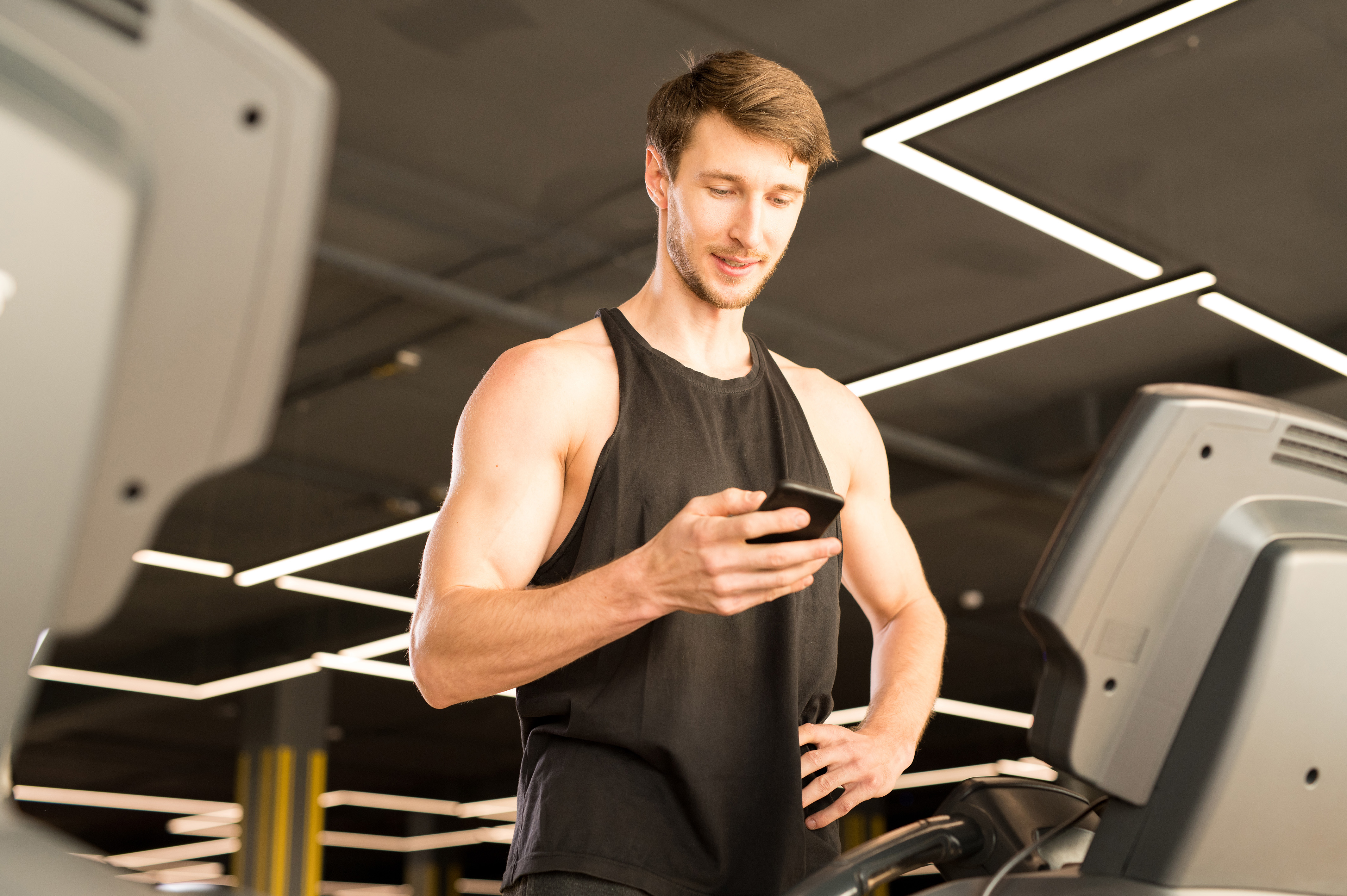 Laufband Performance und Ascent Trainer Performance mit App-Anbindung für eine digitalisierte Cardiofläche