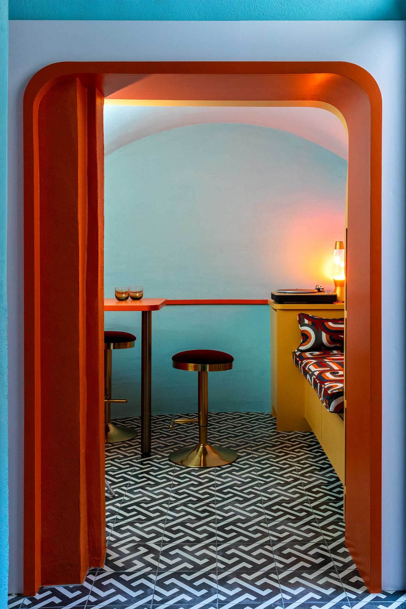 70s inspired wine bar