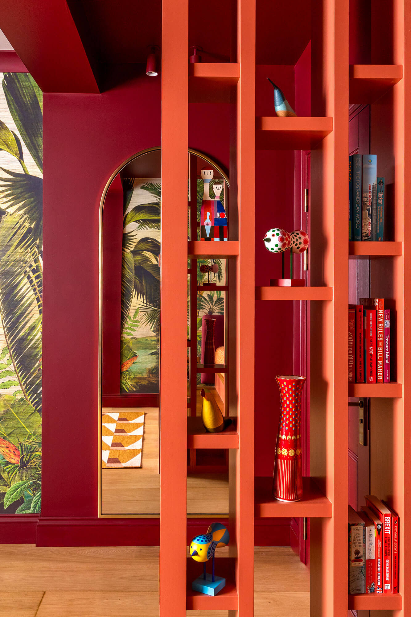 Basement guest suite with bespoke divider