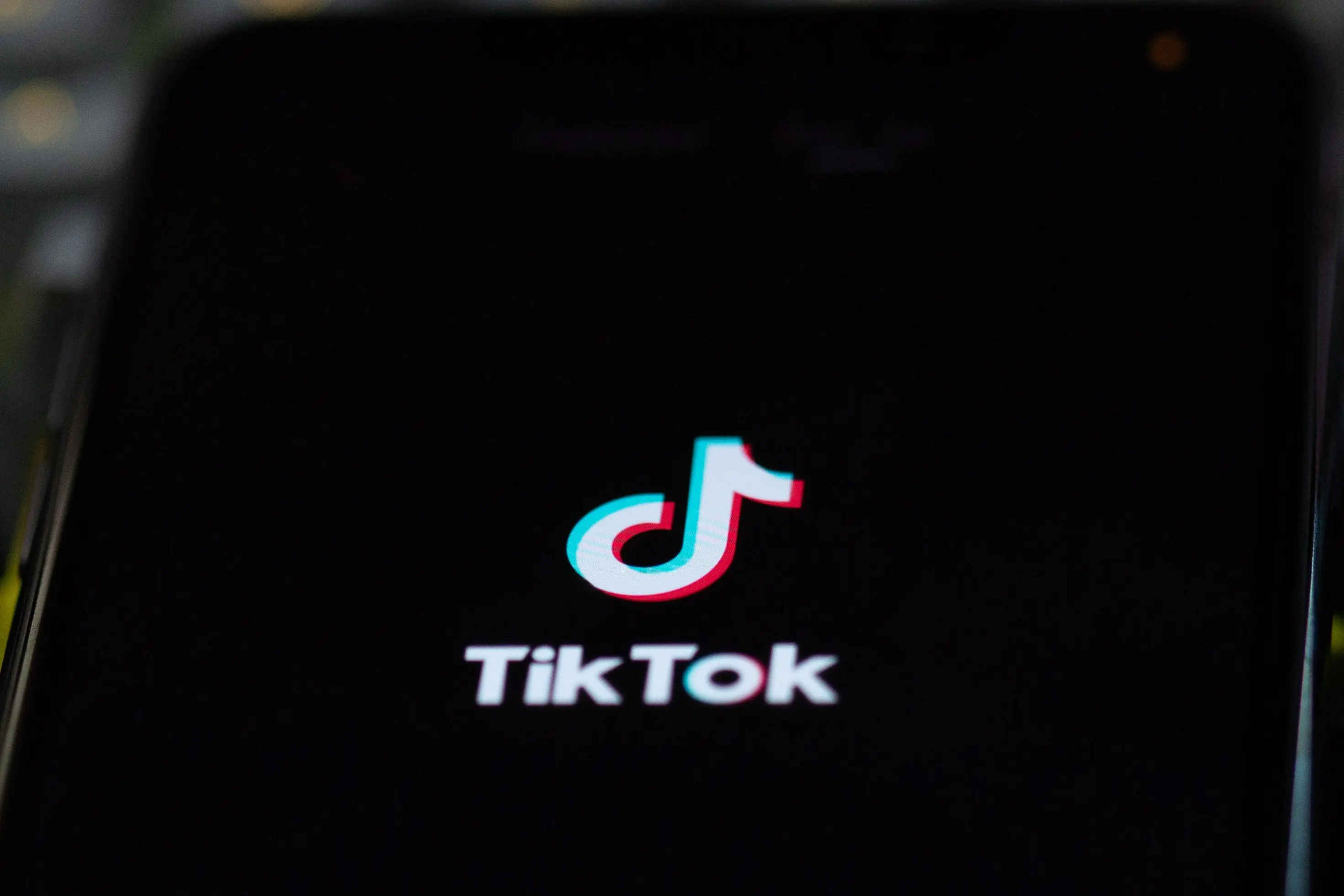 TikTok Business For E-commerce Brands: Complete Guide (2026)