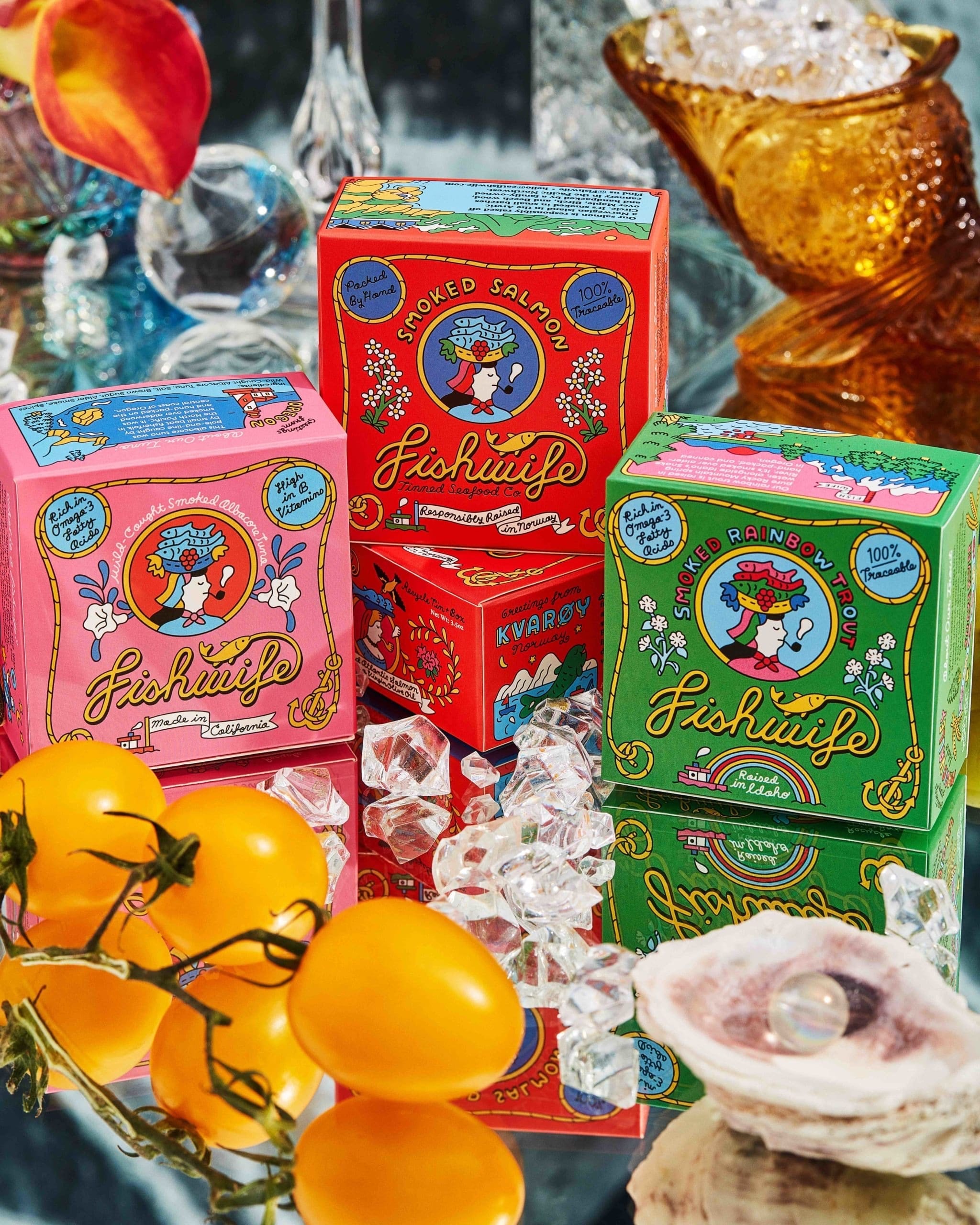 Boîtes de poisson en conserve Fishwife, dont saumon fumé et truite arc-en-ciel fumée