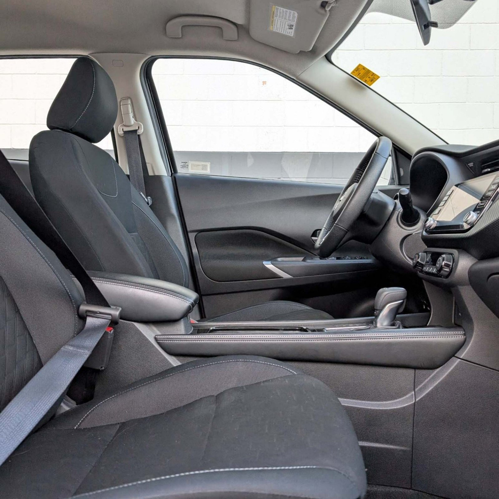 2024 Nissan Kicks — photo 10