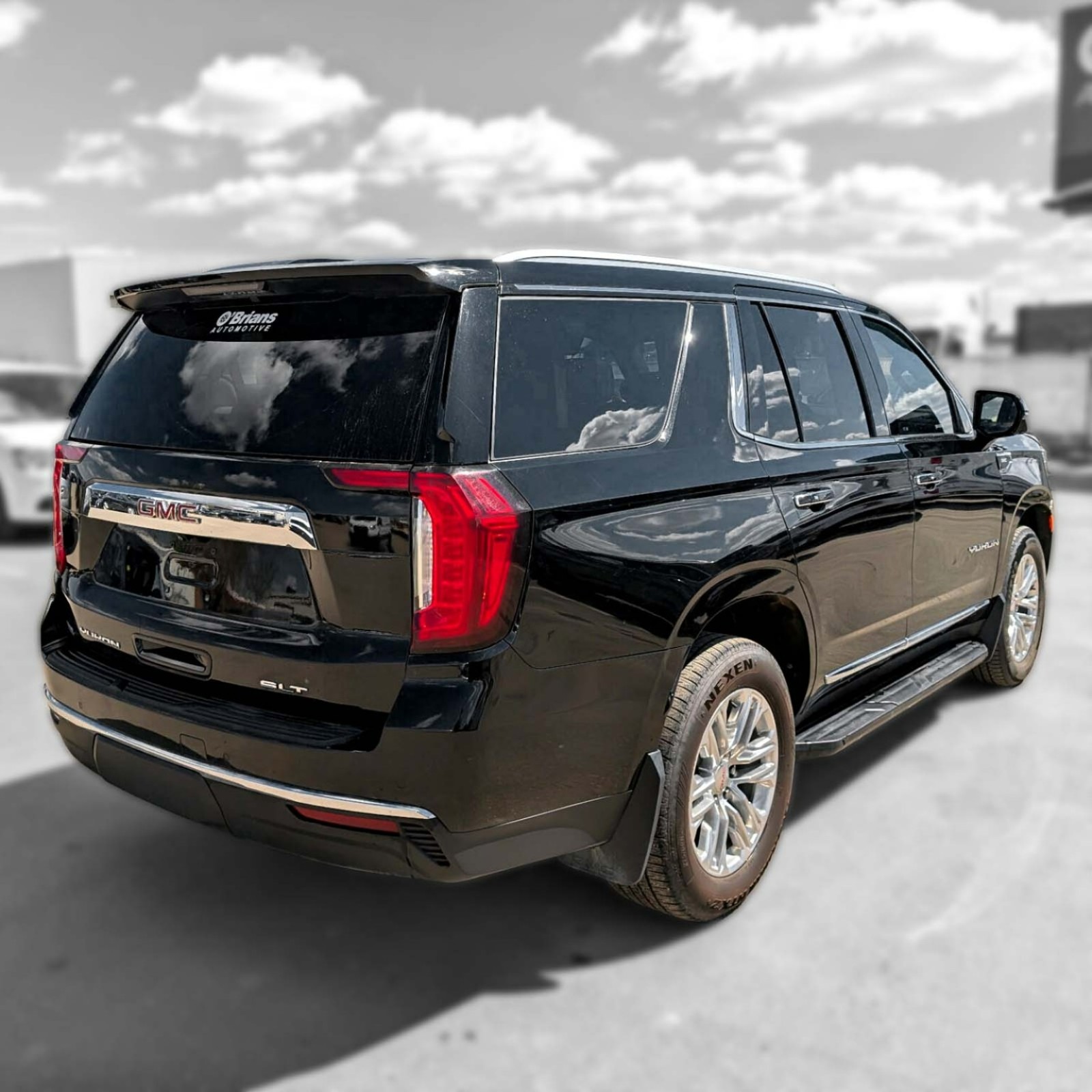 2023 GMC Yukon — photo 8