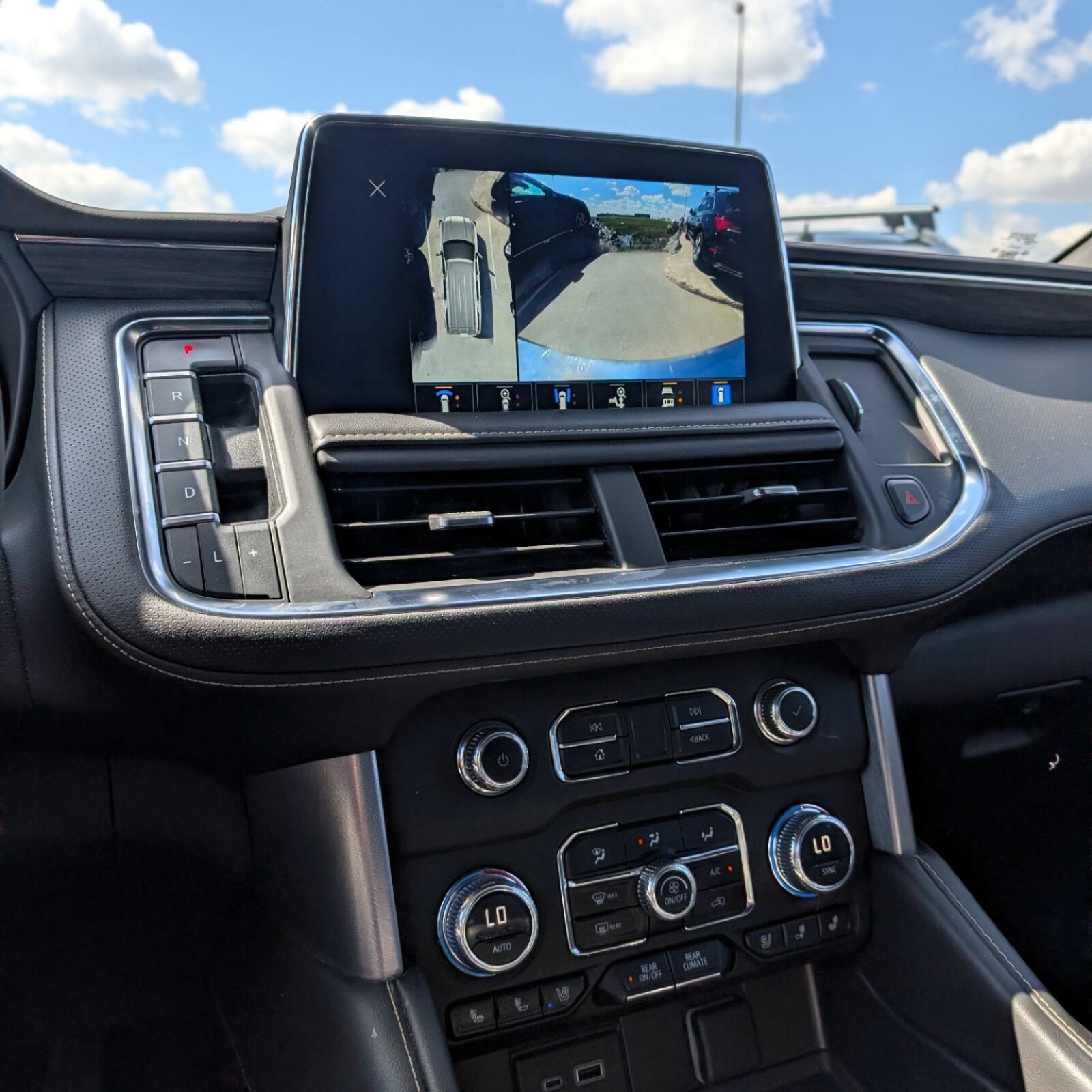 2023 GMC Yukon — photo 15