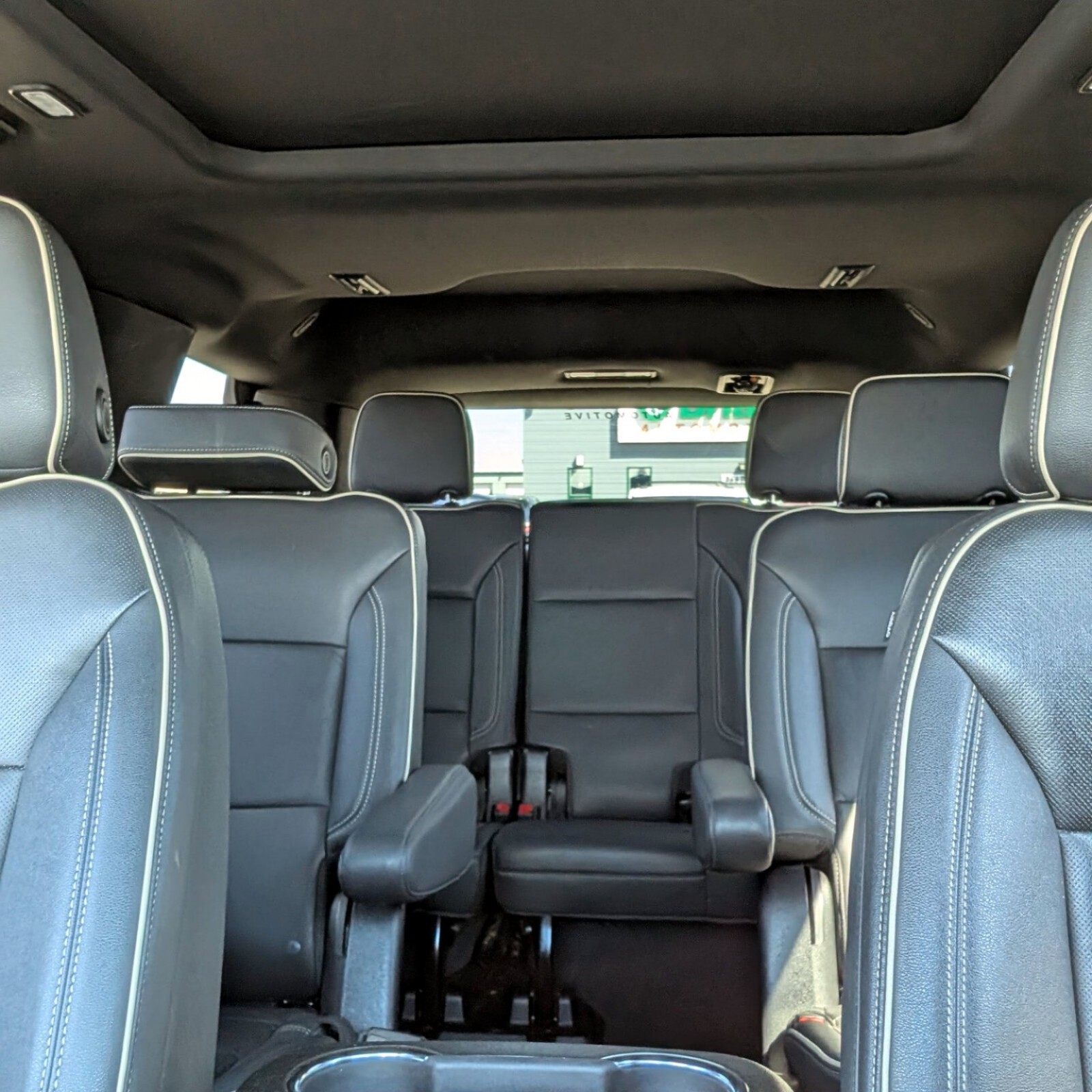 2023 GMC Yukon — photo 19