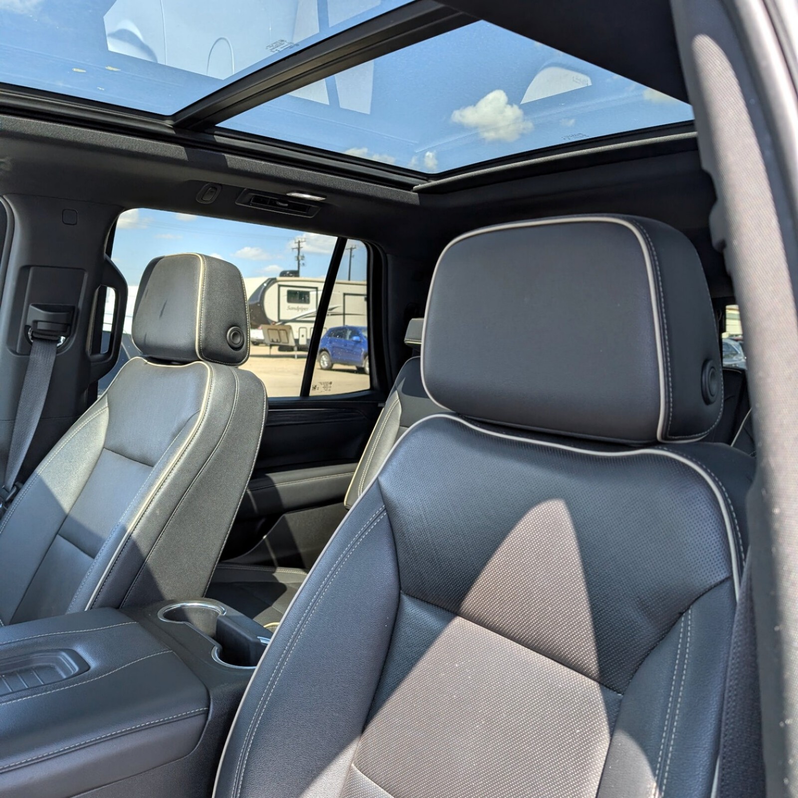 2023 GMC Yukon — photo 21