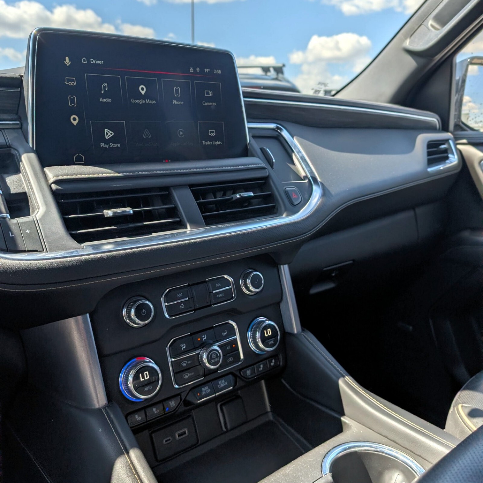 2023 GMC Yukon — photo 10