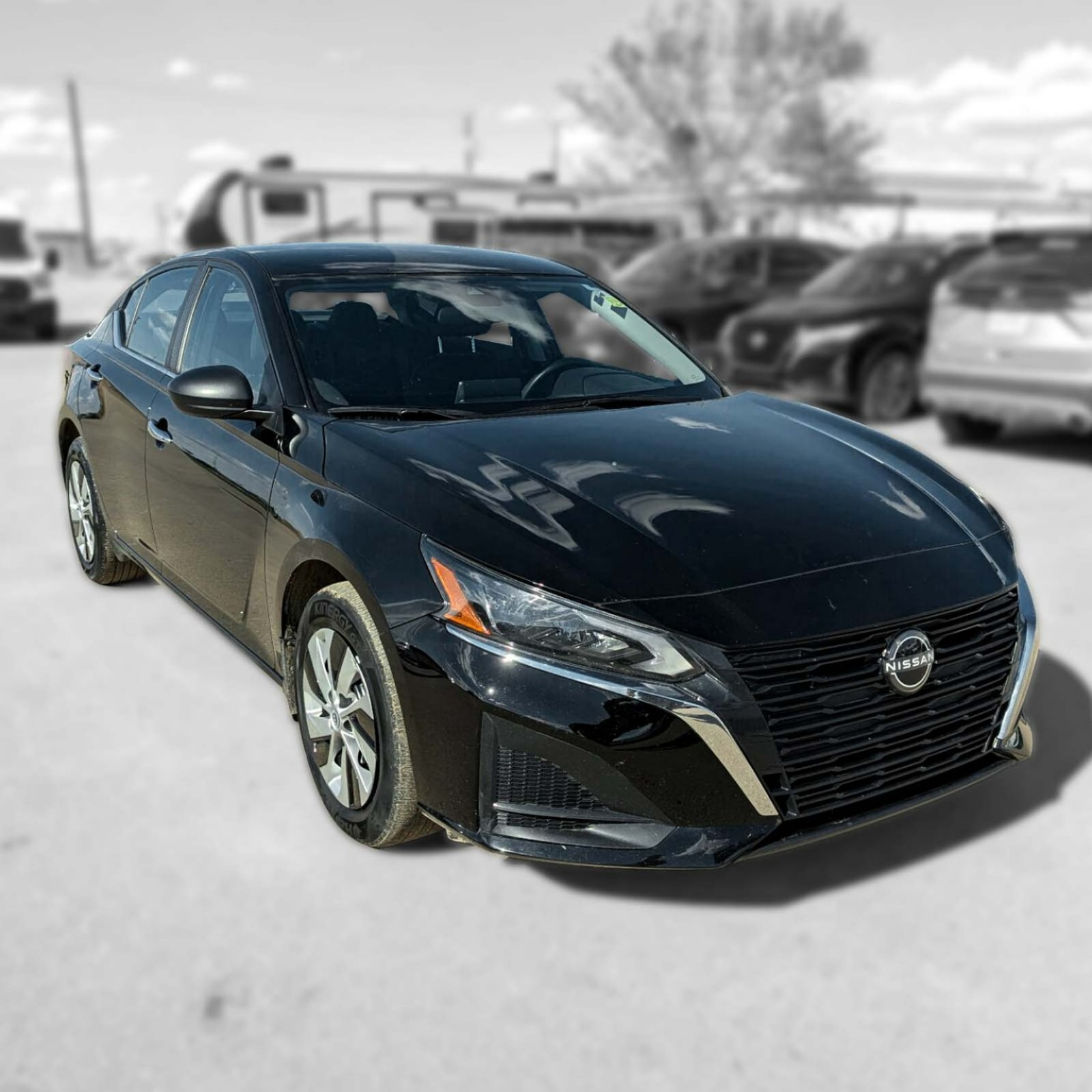 2025 Nissan Altima — photo 4