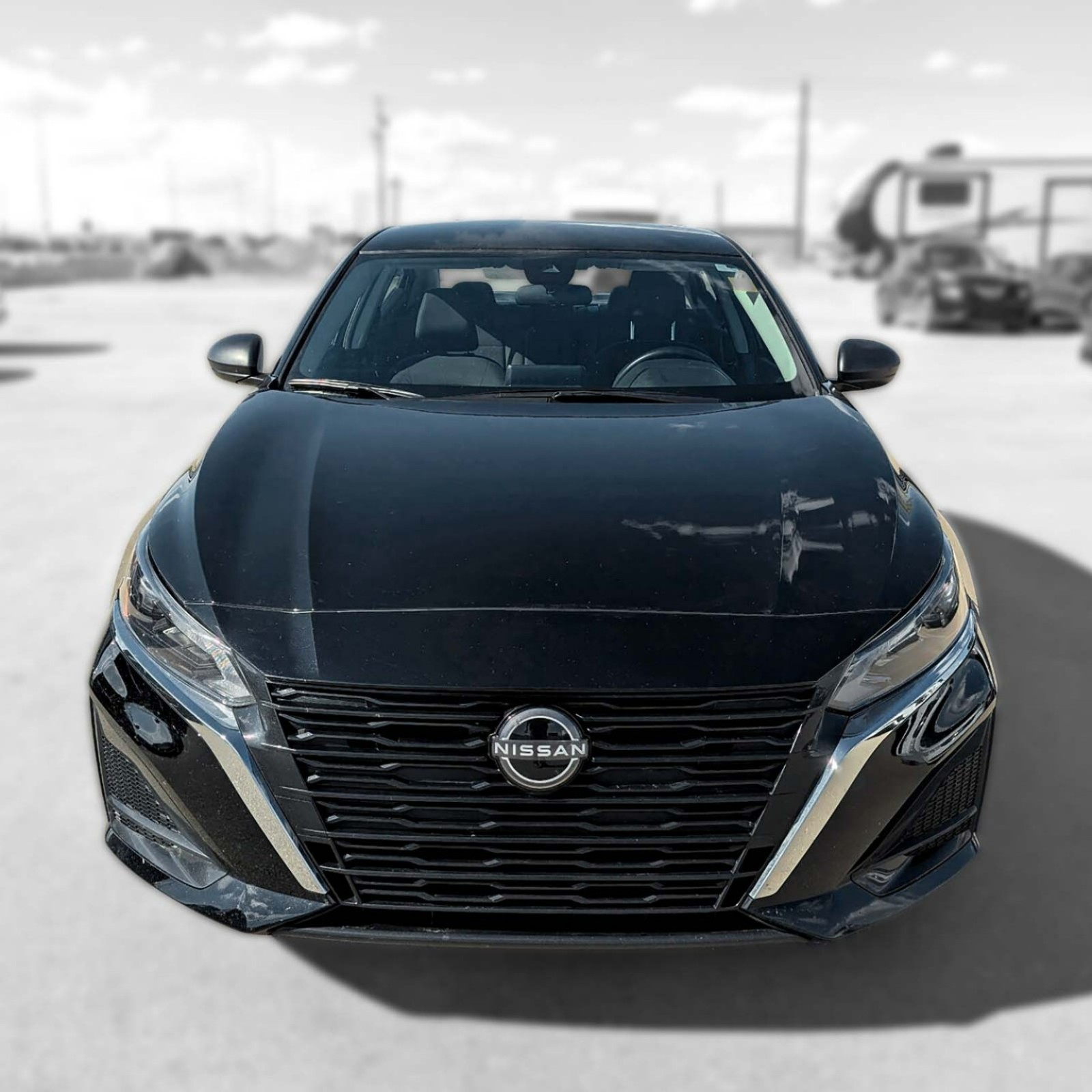 2025 Nissan Altima — photo 3
