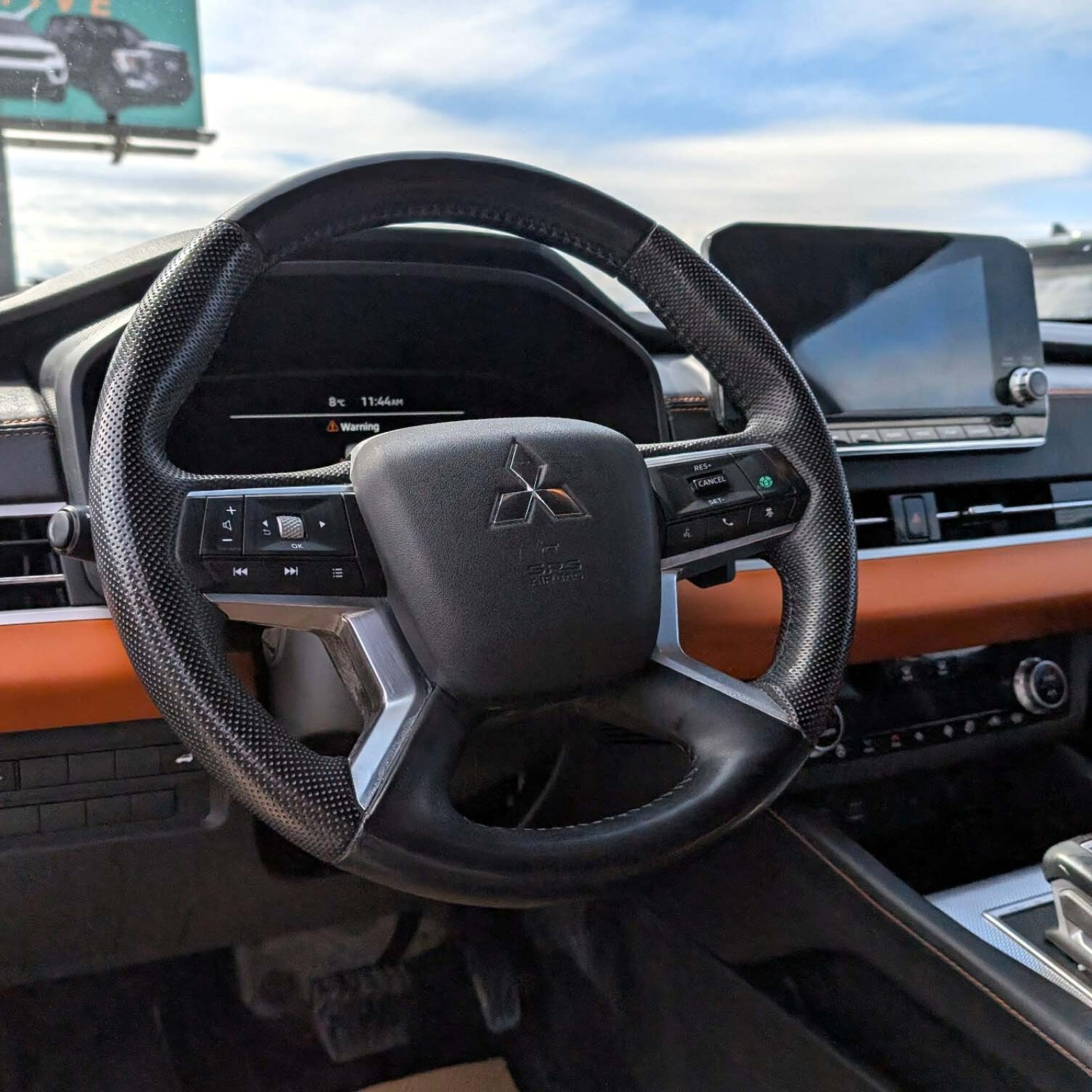 2023 Mitsubishi Outlander — photo 13