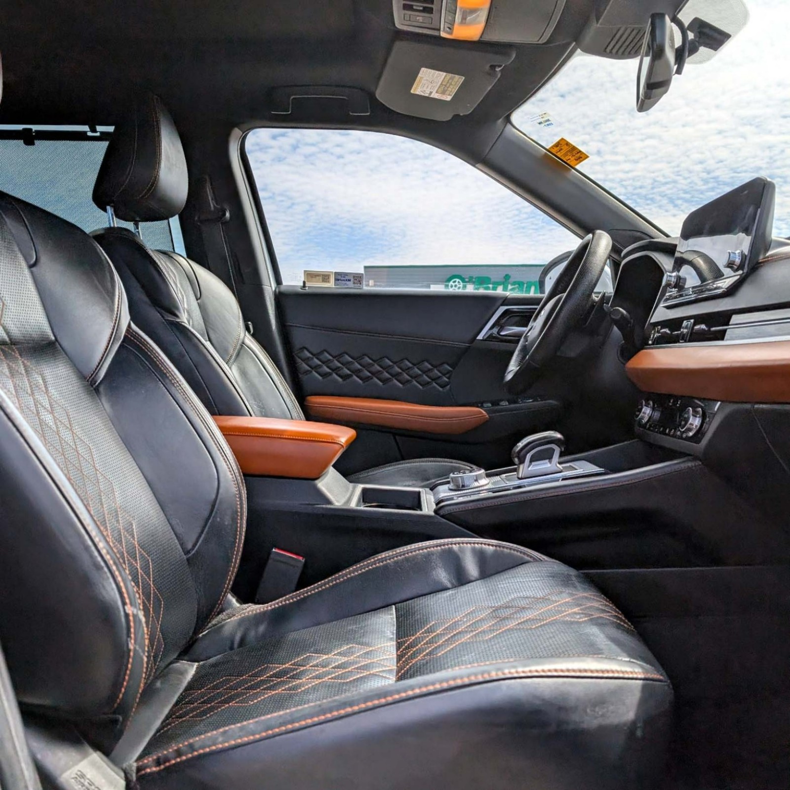 2023 Mitsubishi Outlander — photo 10