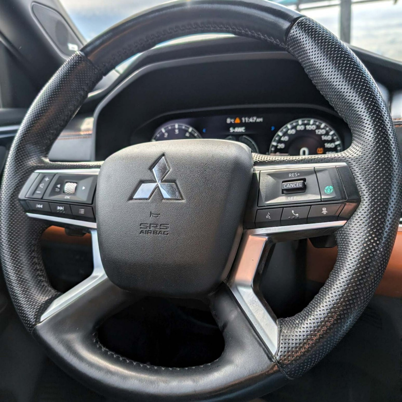 2023 Mitsubishi Outlander — photo 21