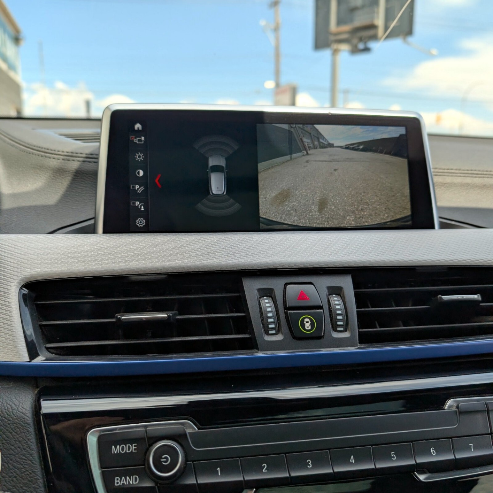 2022 BMW X2 — photo 18