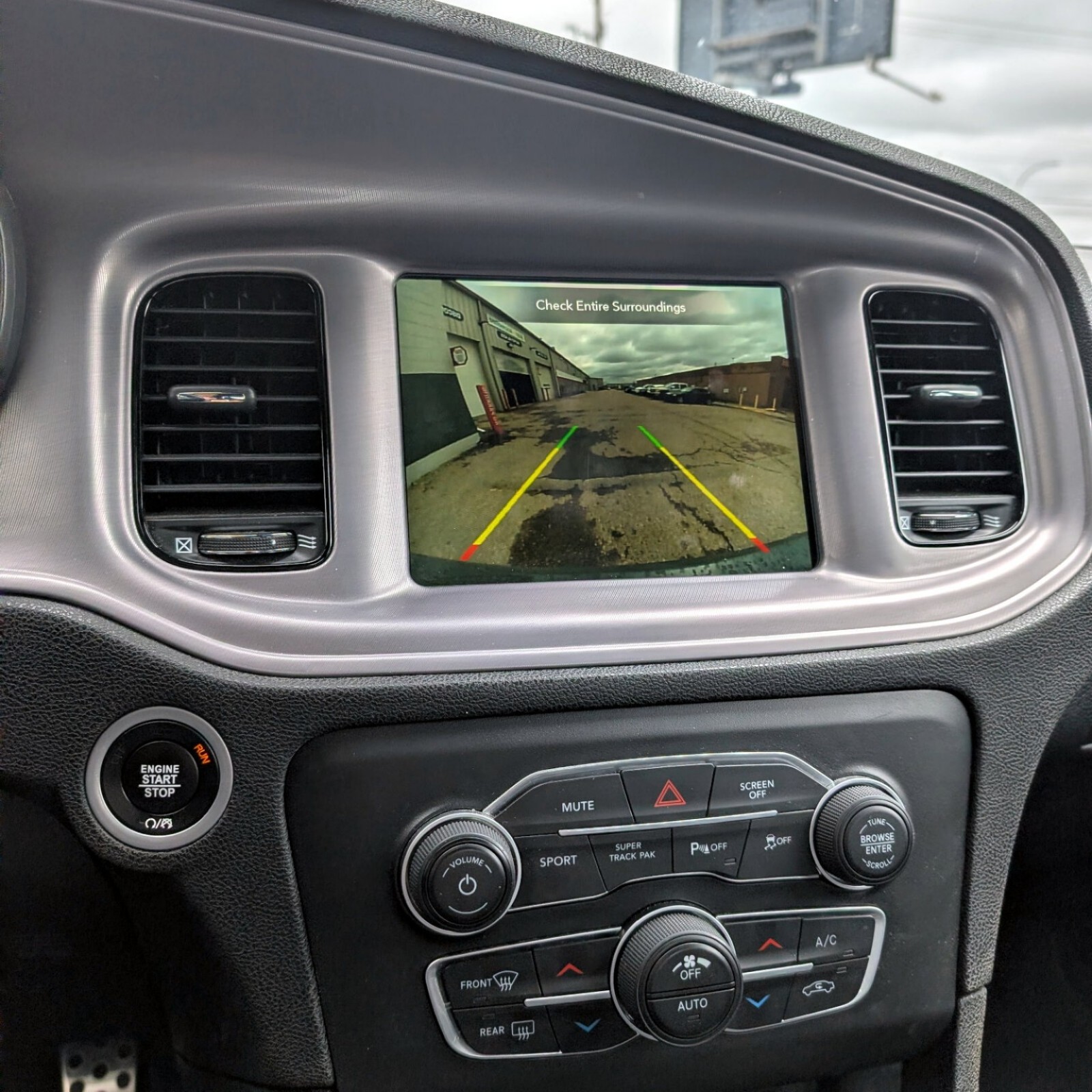 2023 Dodge Charger — photo 11