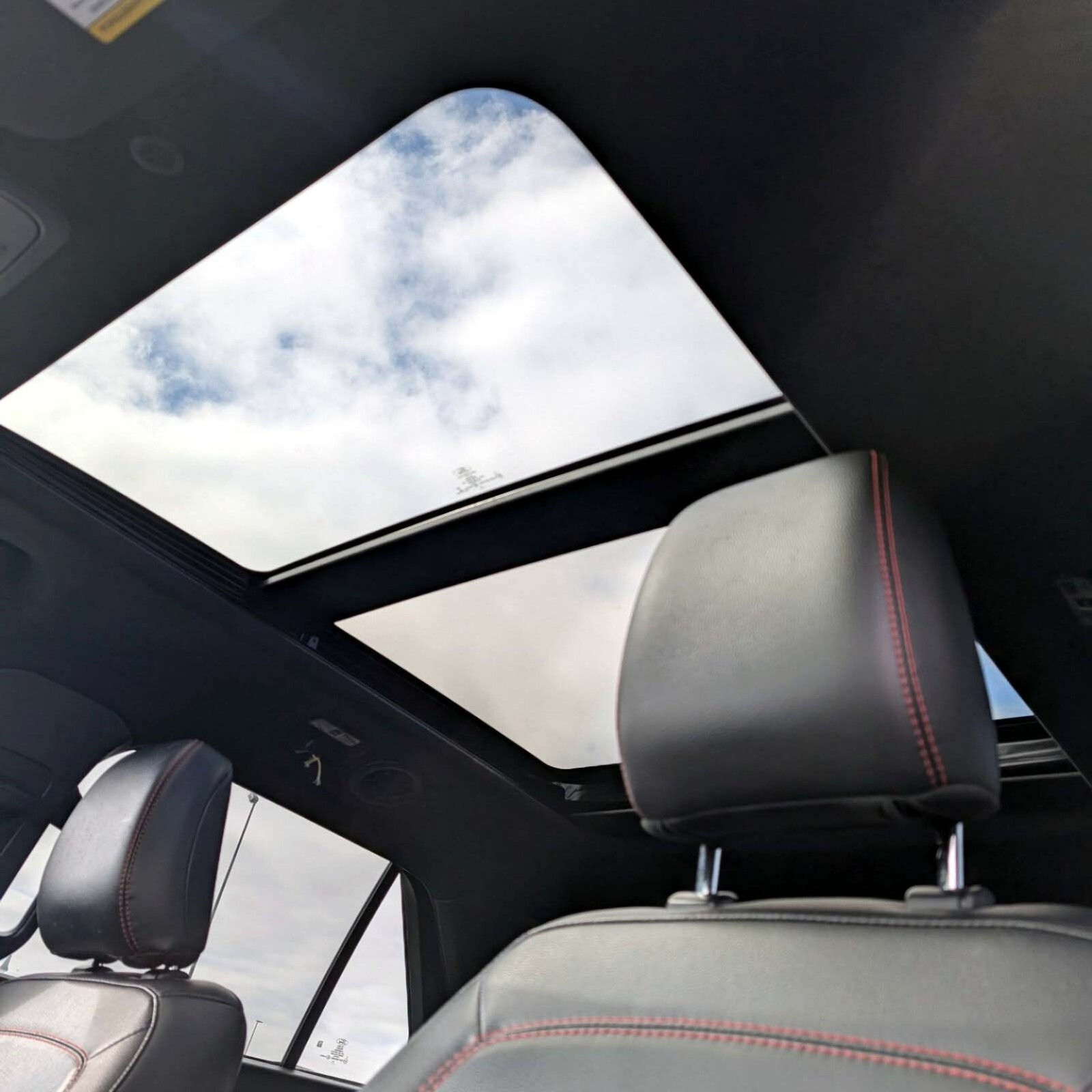 2023 Ford Explorer — photo 14
