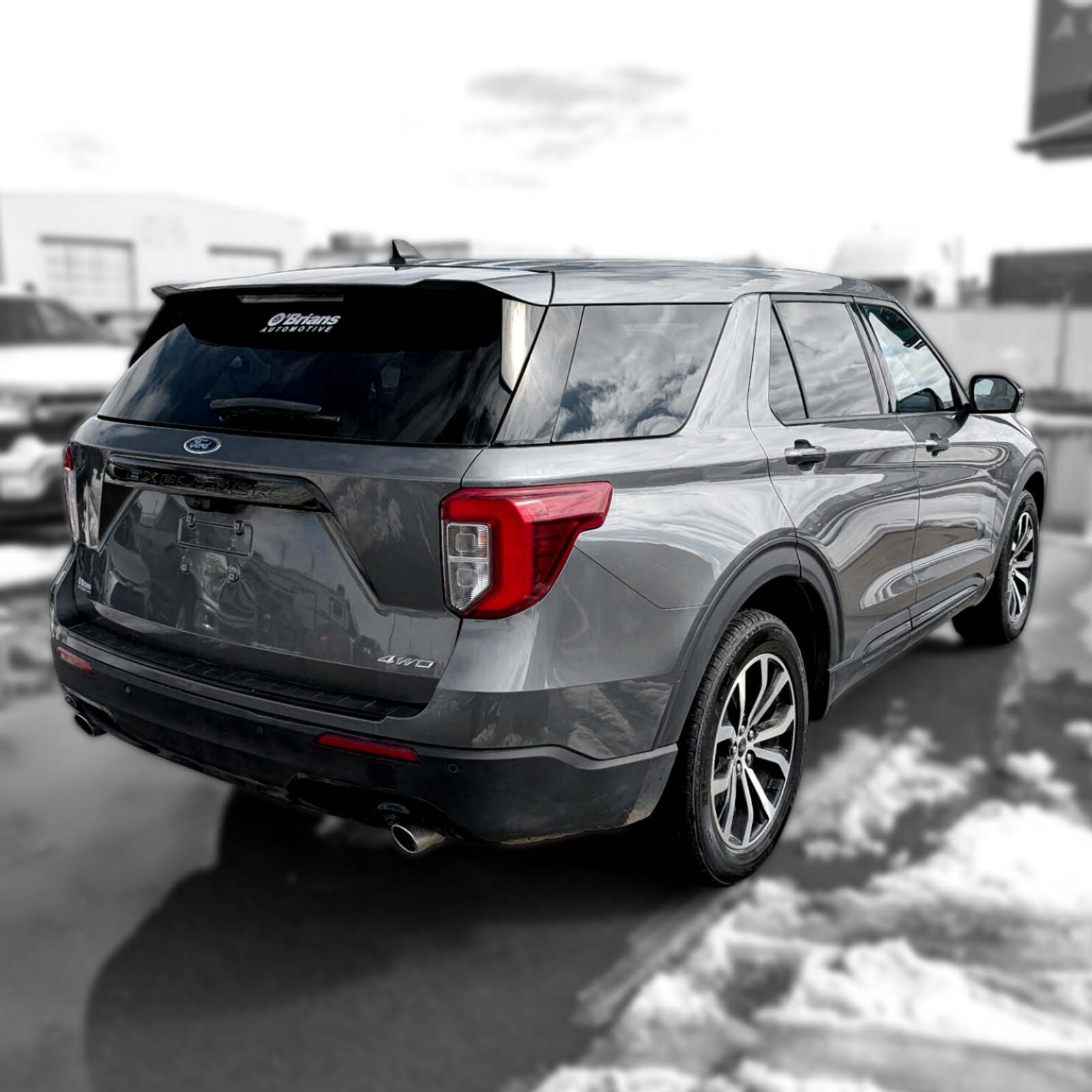 2023 Ford Explorer — photo 8