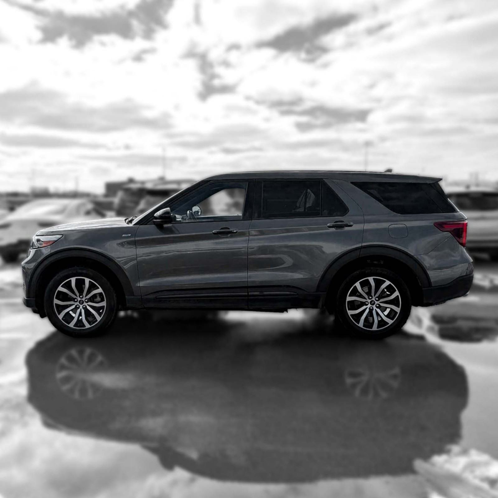 2023 Ford Explorer — photo 5